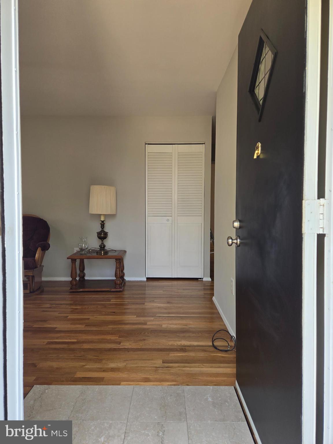 PLEASANTVILLE - Residential