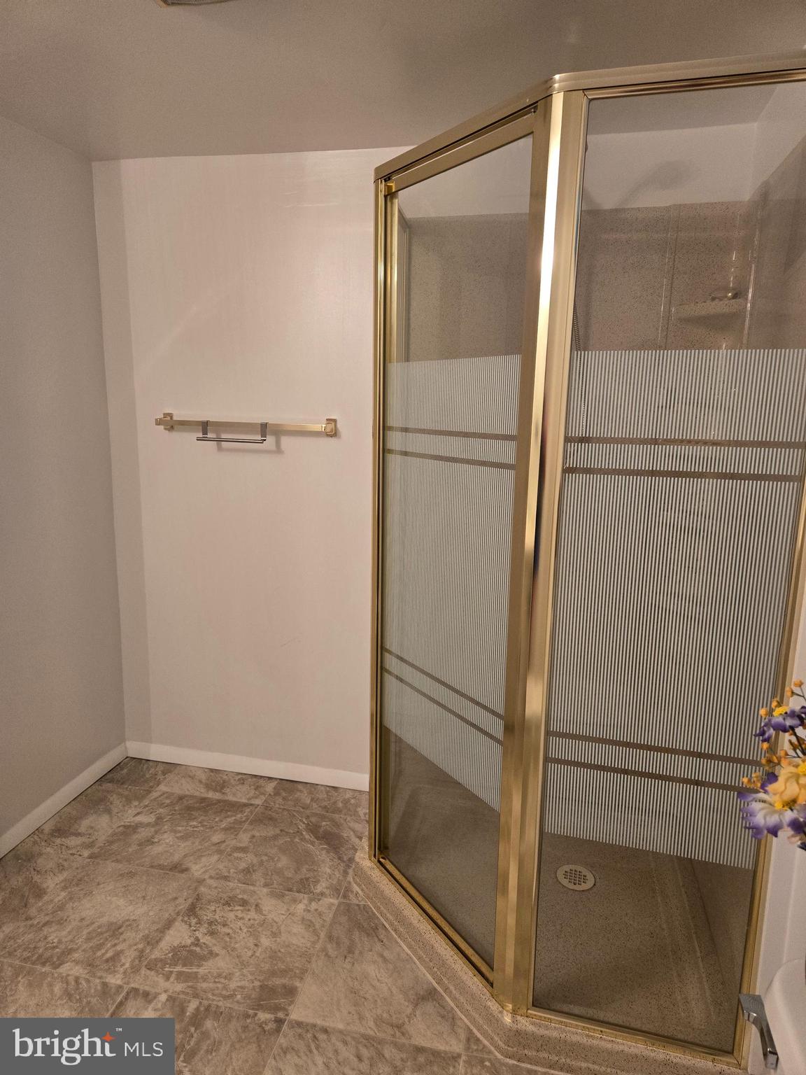 PLEASANTVILLE - Residential