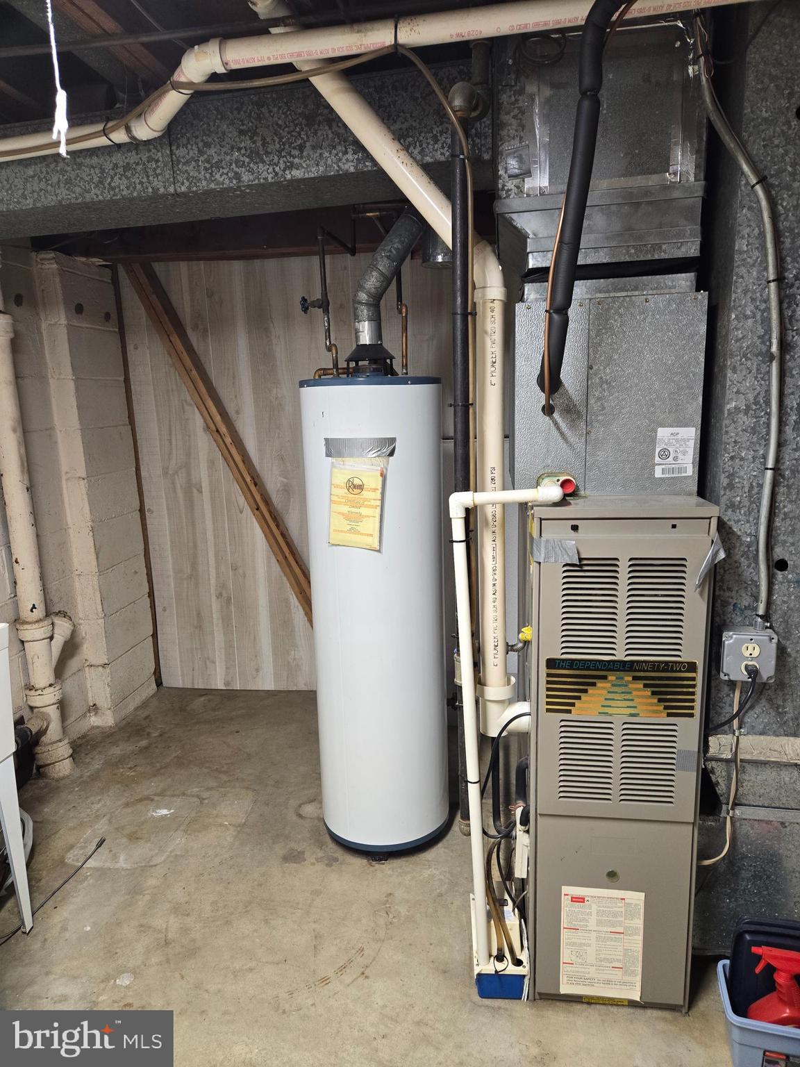 PLEASANTVILLE - Residential