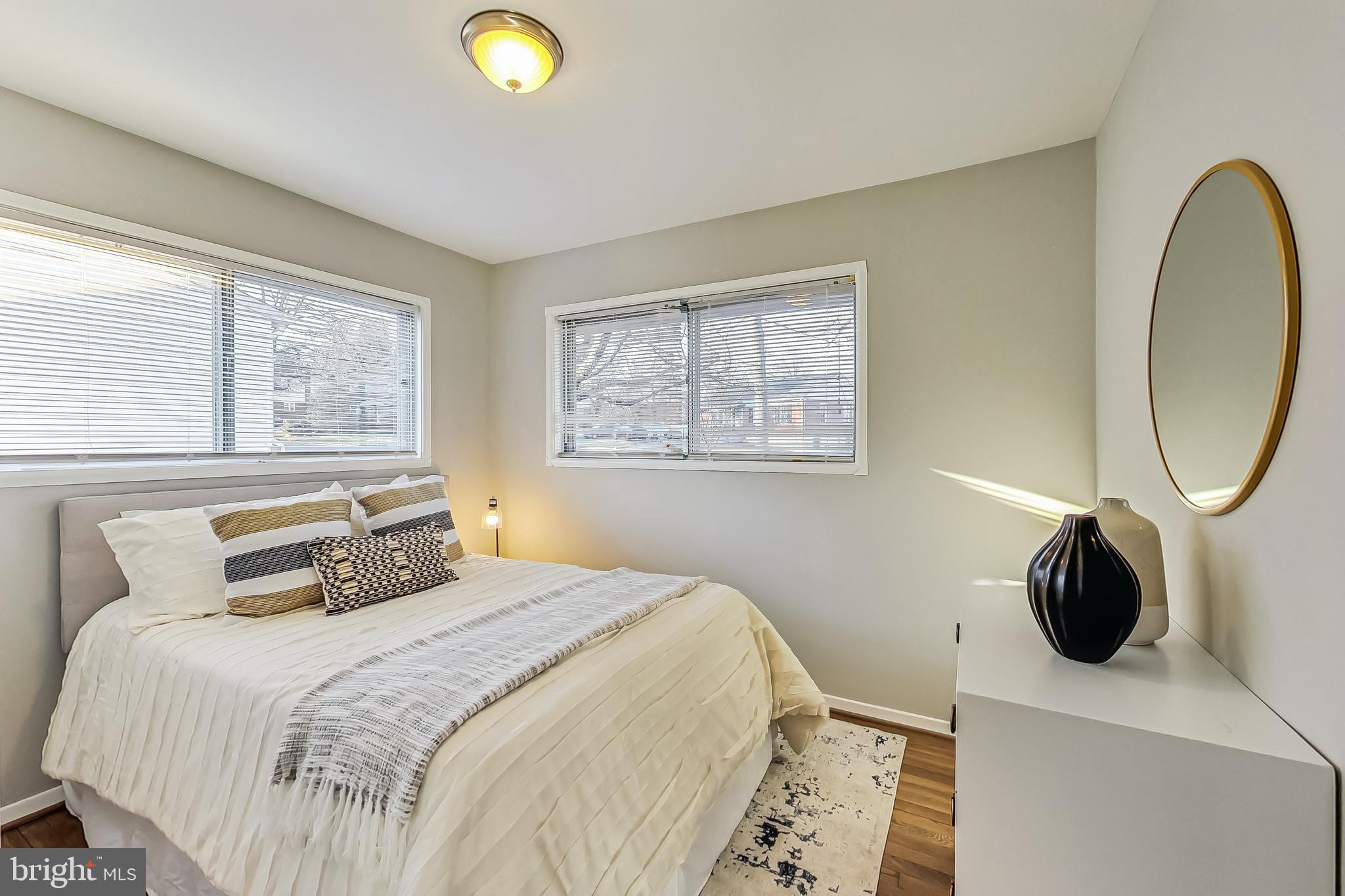 GREENWOOD KNOLLS - Residential