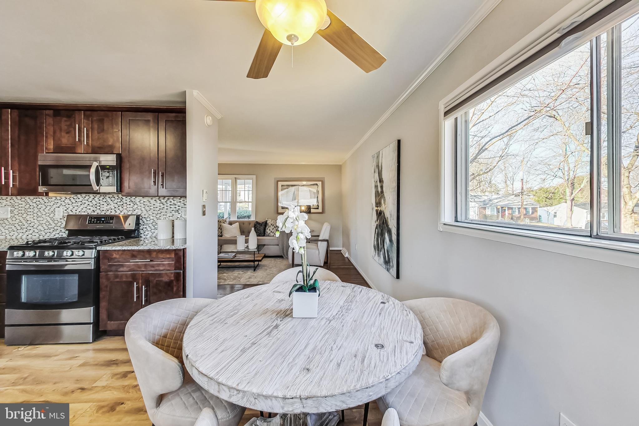 GREENWOOD KNOLLS - Residential