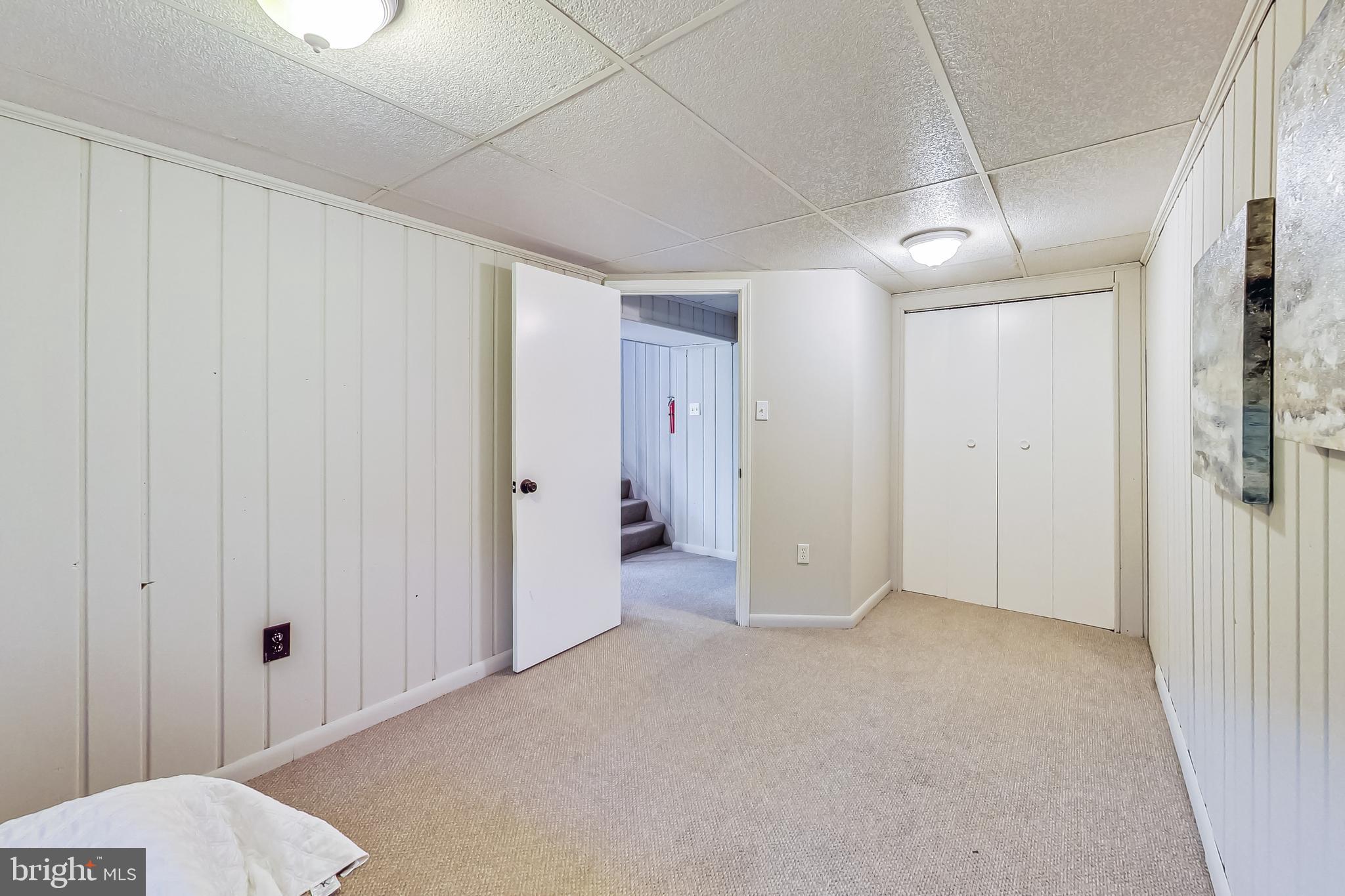 GREENWOOD KNOLLS - Residential