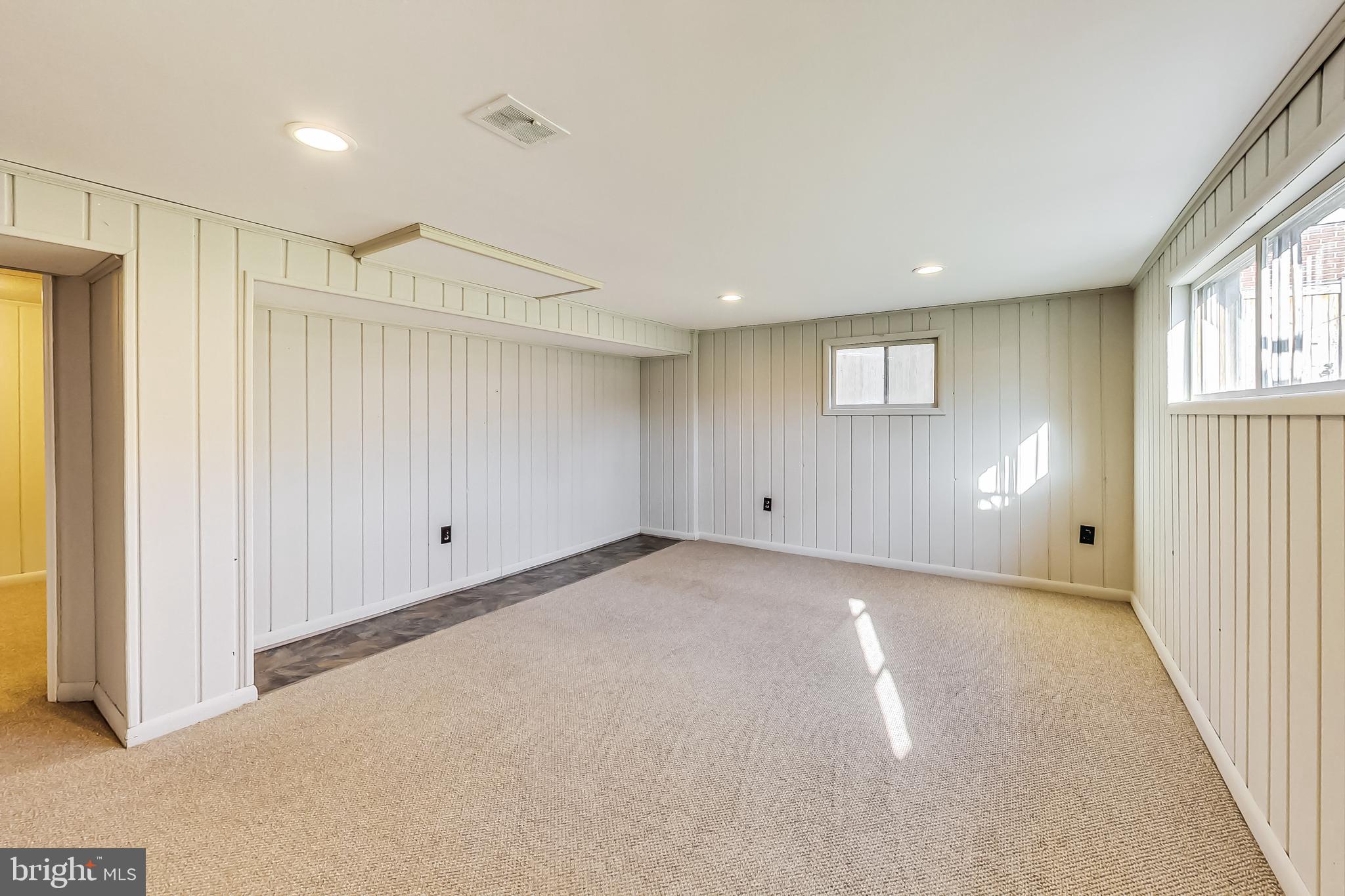 GREENWOOD KNOLLS - Residential