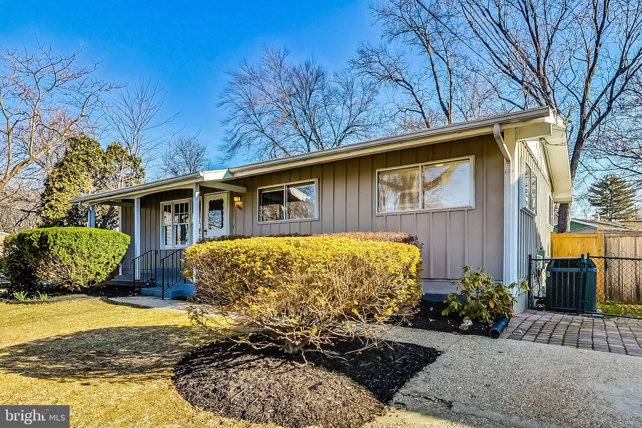 GREENWOOD KNOLLS - Residential