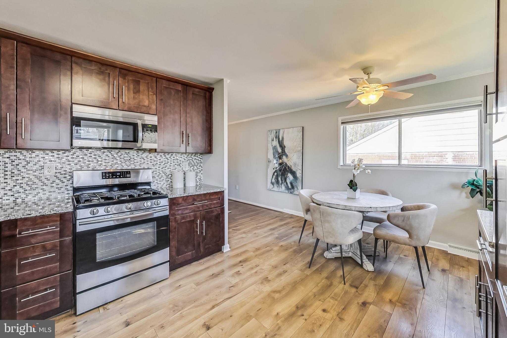 GREENWOOD KNOLLS - Residential