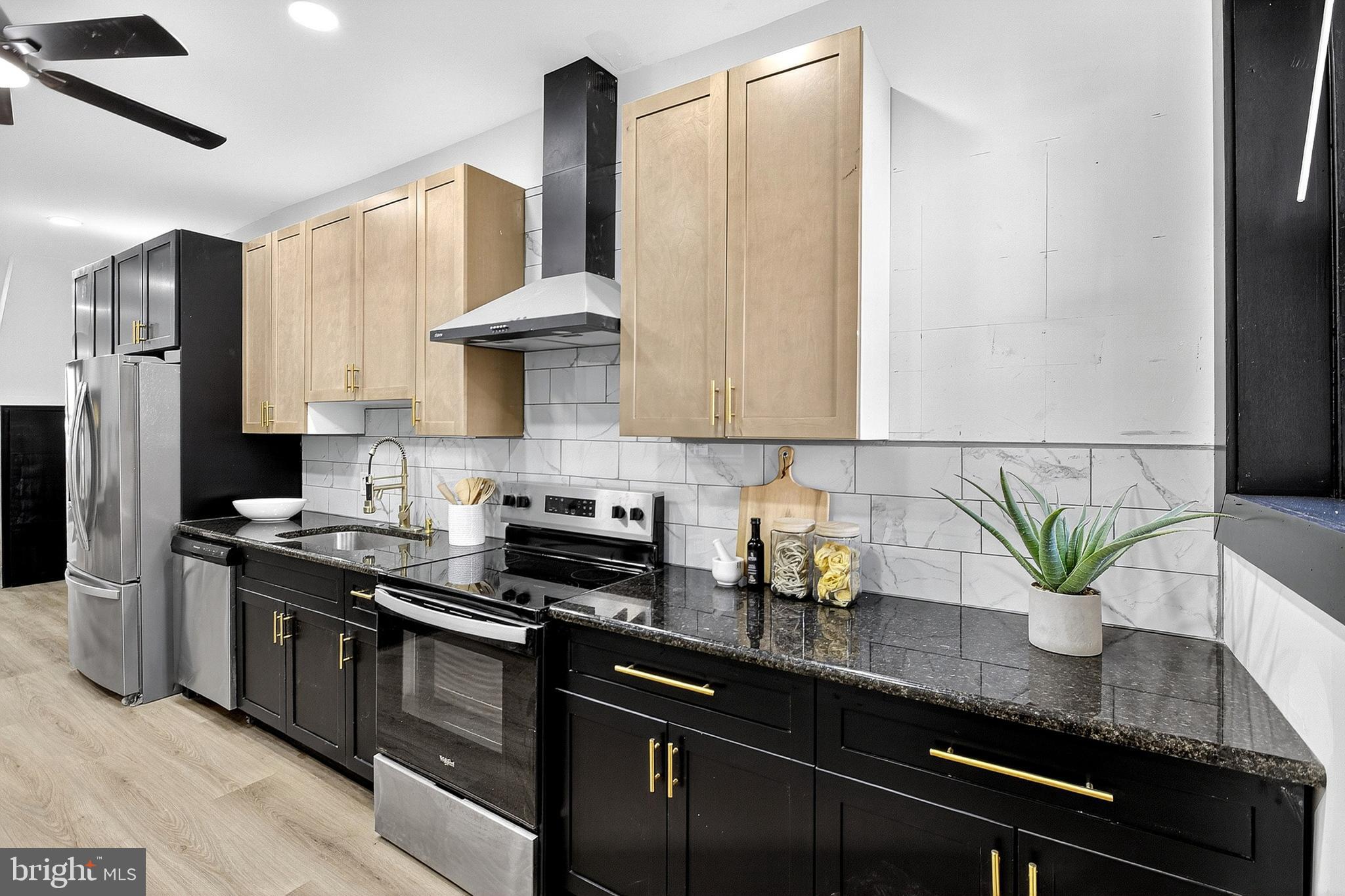 WALNUT HILL - Residential