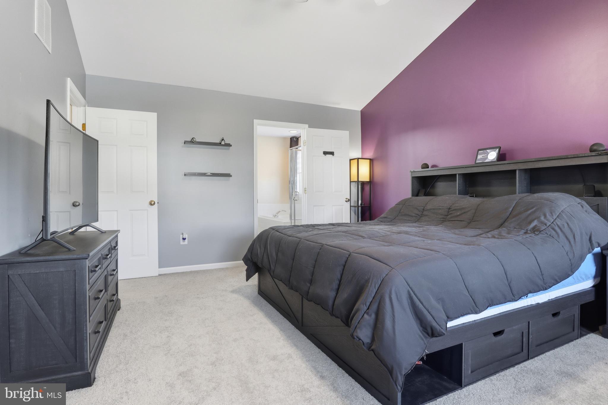 HUNTER CREEK - Residential