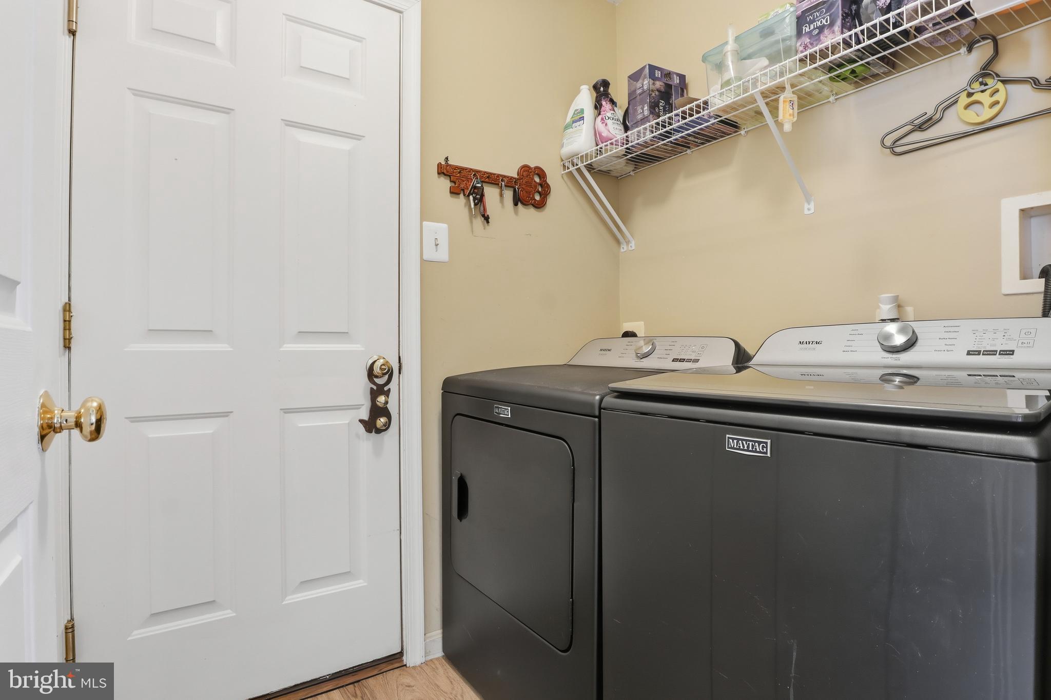 HUNTER CREEK - Residential