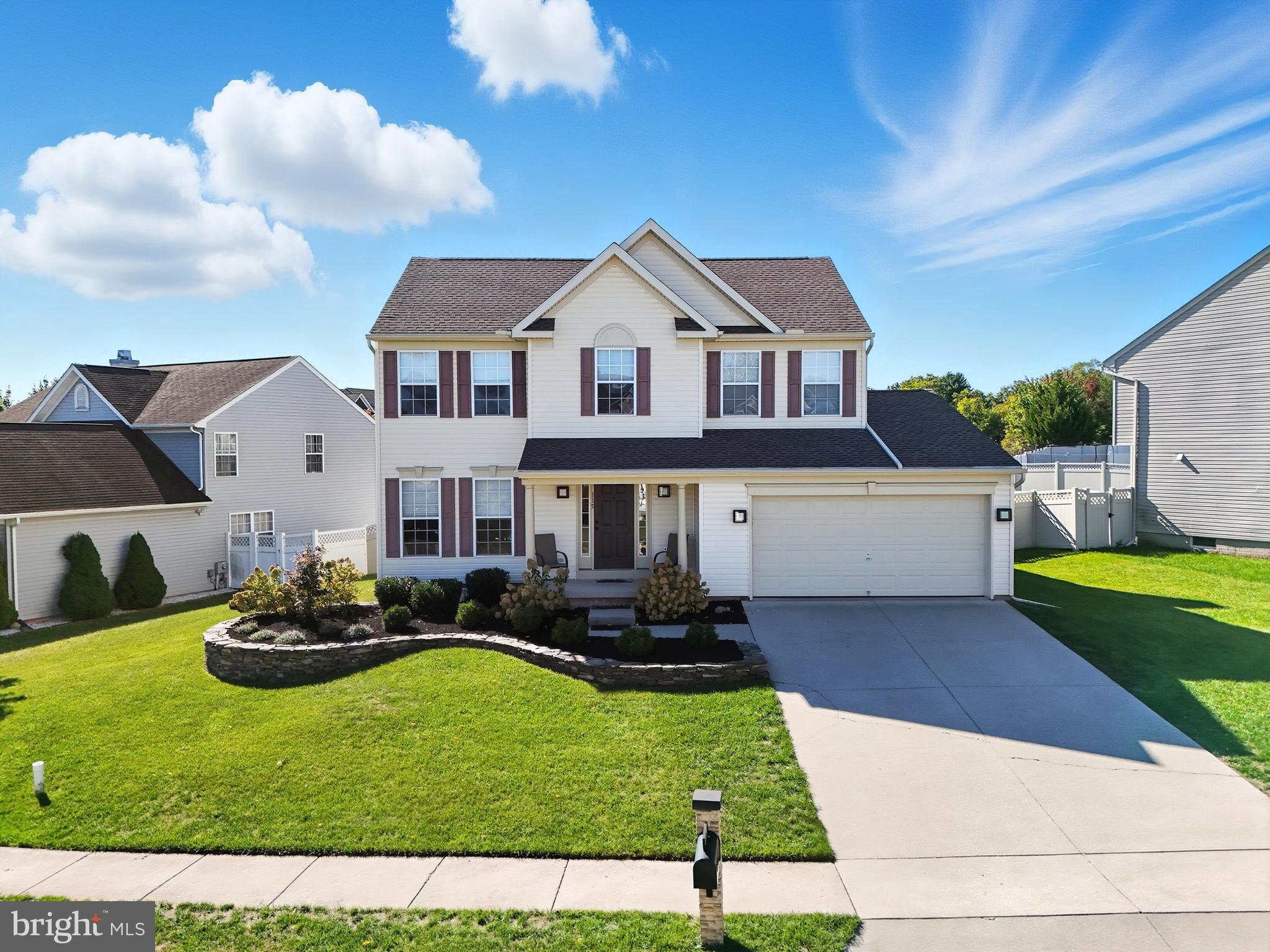 HUNTER CREEK - Residential