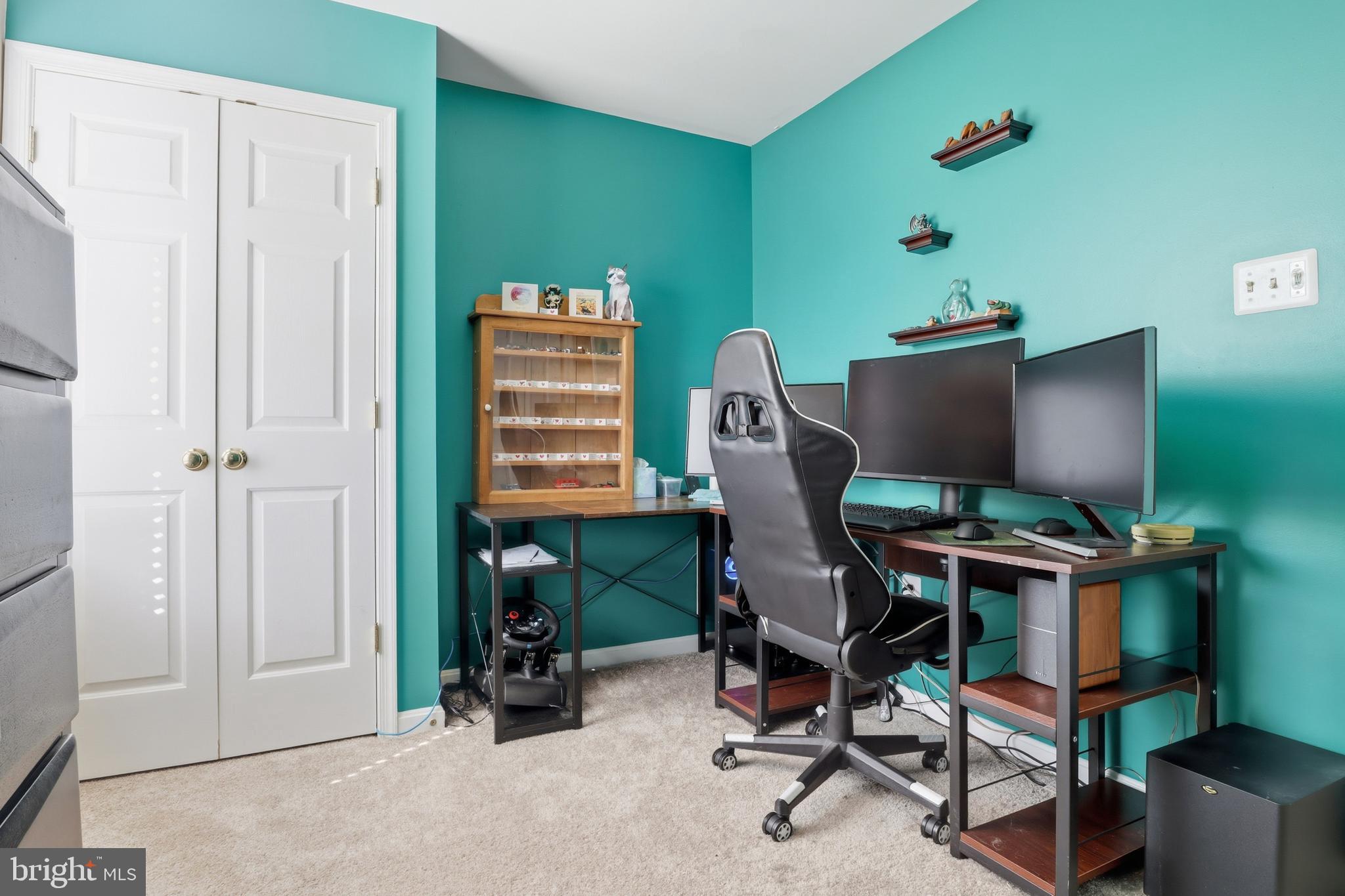 HUNTER CREEK - Residential