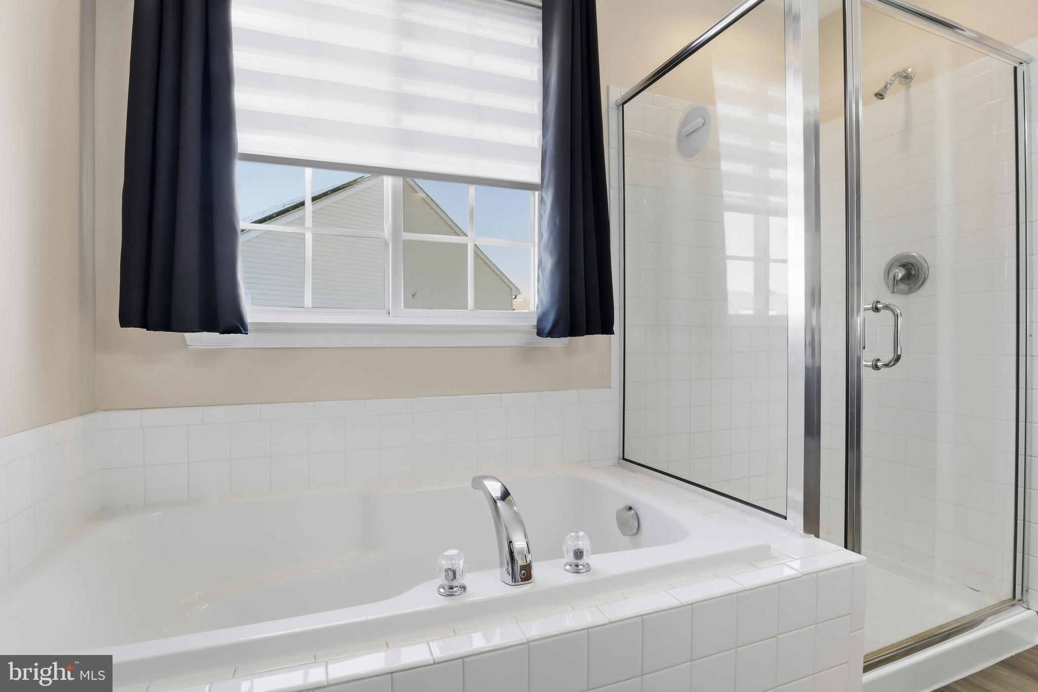 HUNTER CREEK - Residential