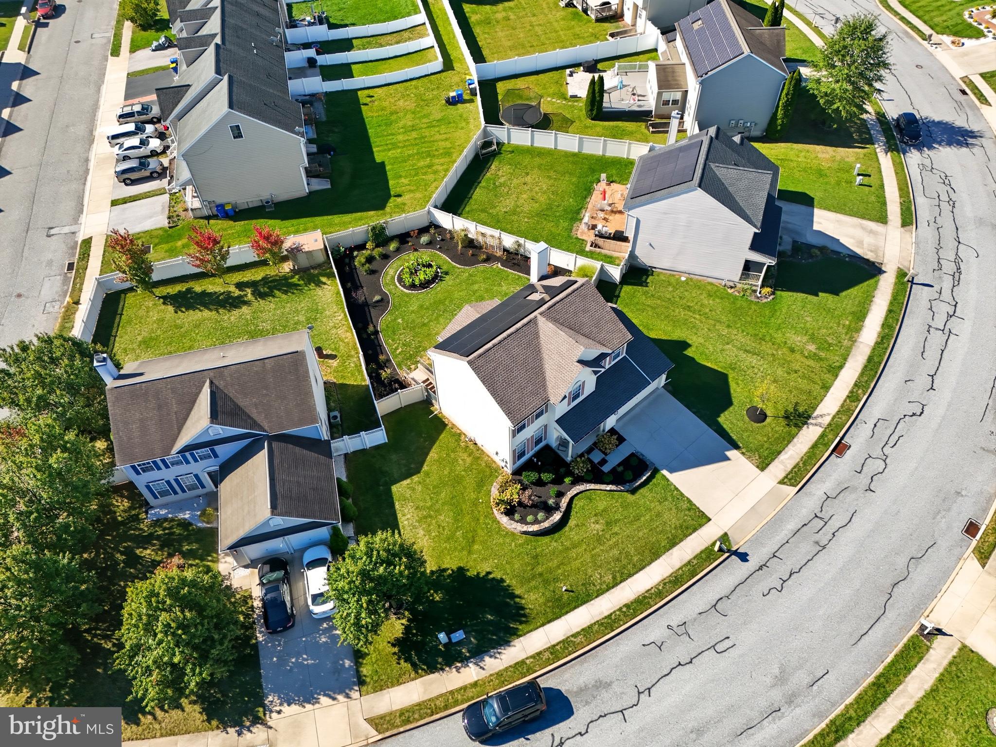 HUNTER CREEK - Residential