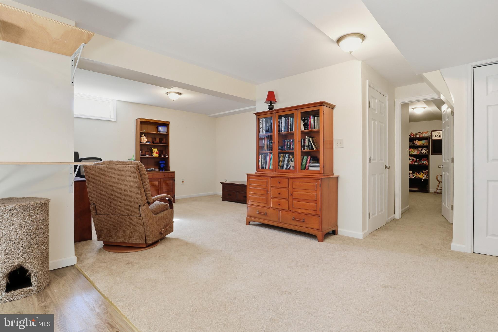 HUNTER CREEK - Residential