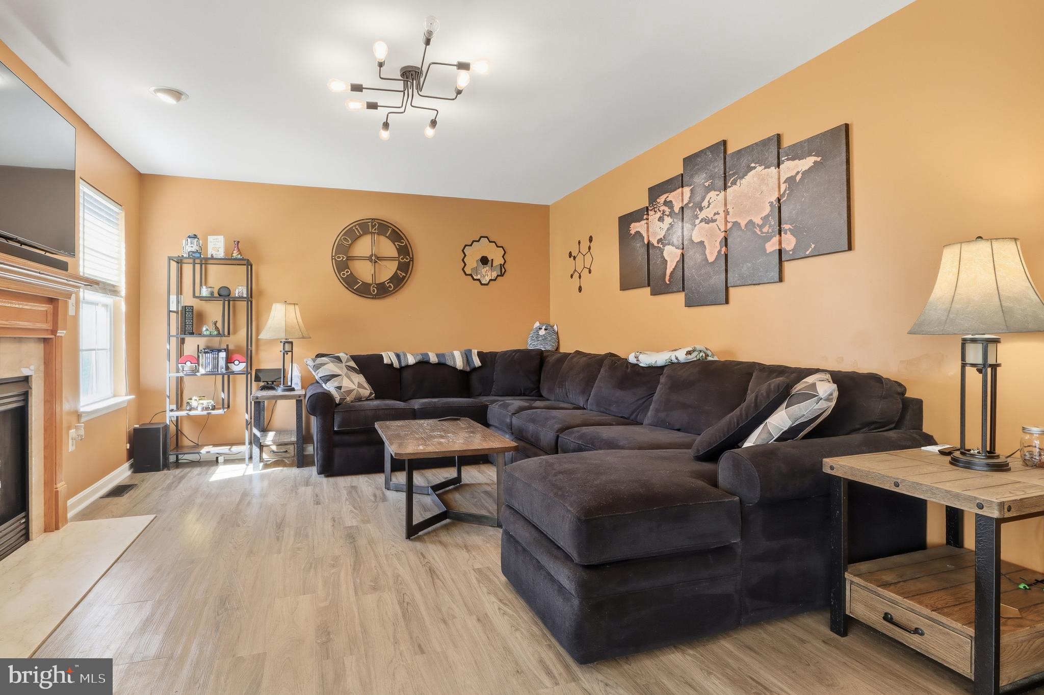 HUNTER CREEK - Residential