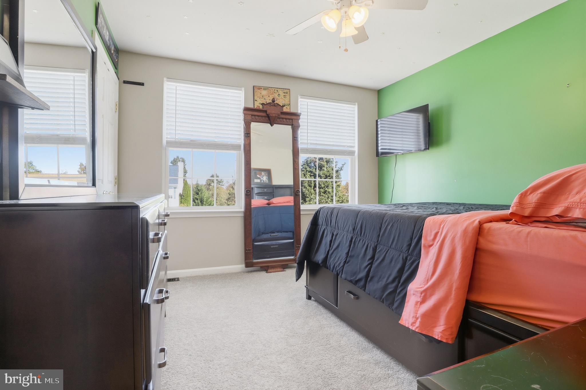 HUNTER CREEK - Residential