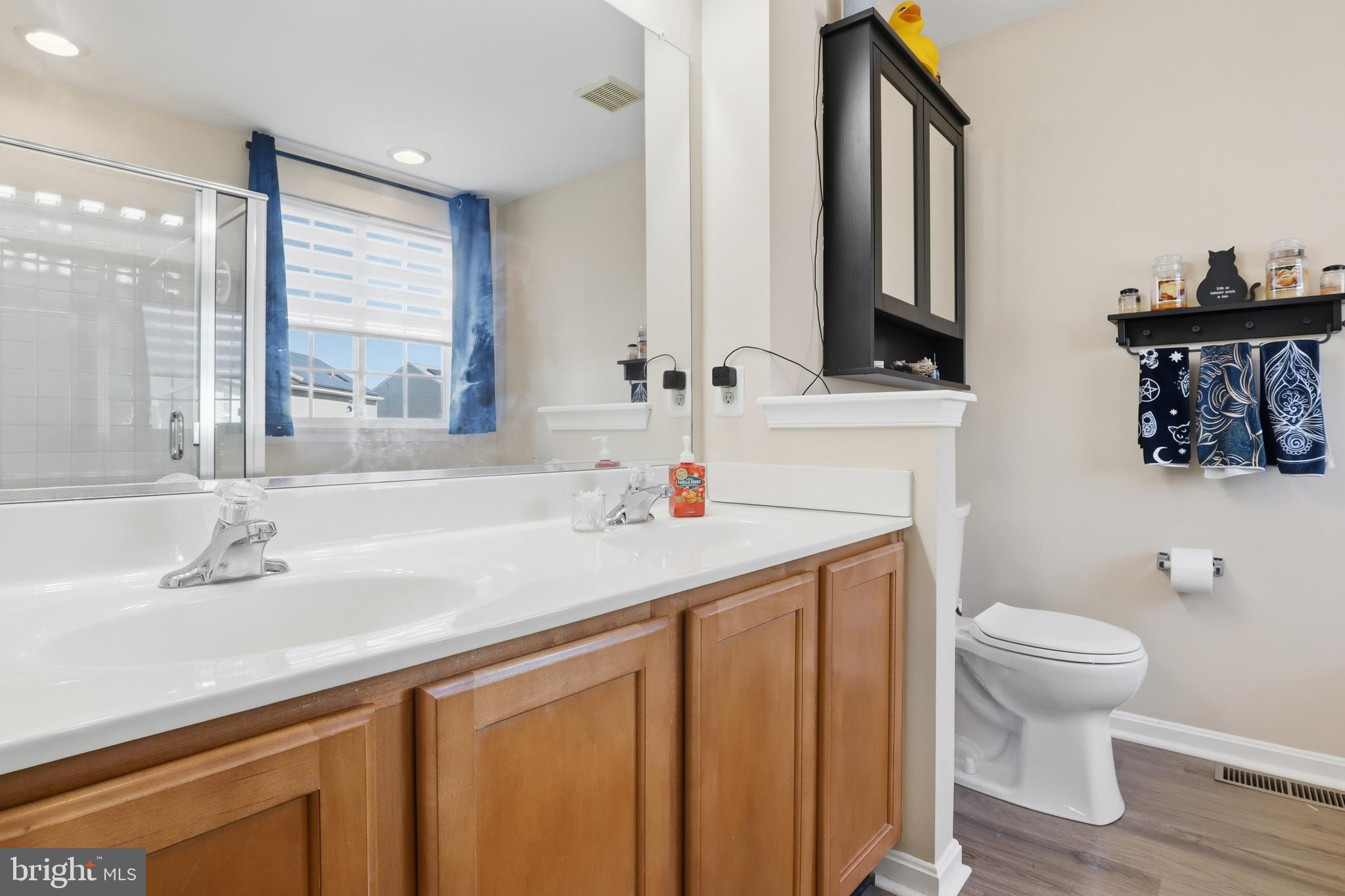 HUNTER CREEK - Residential