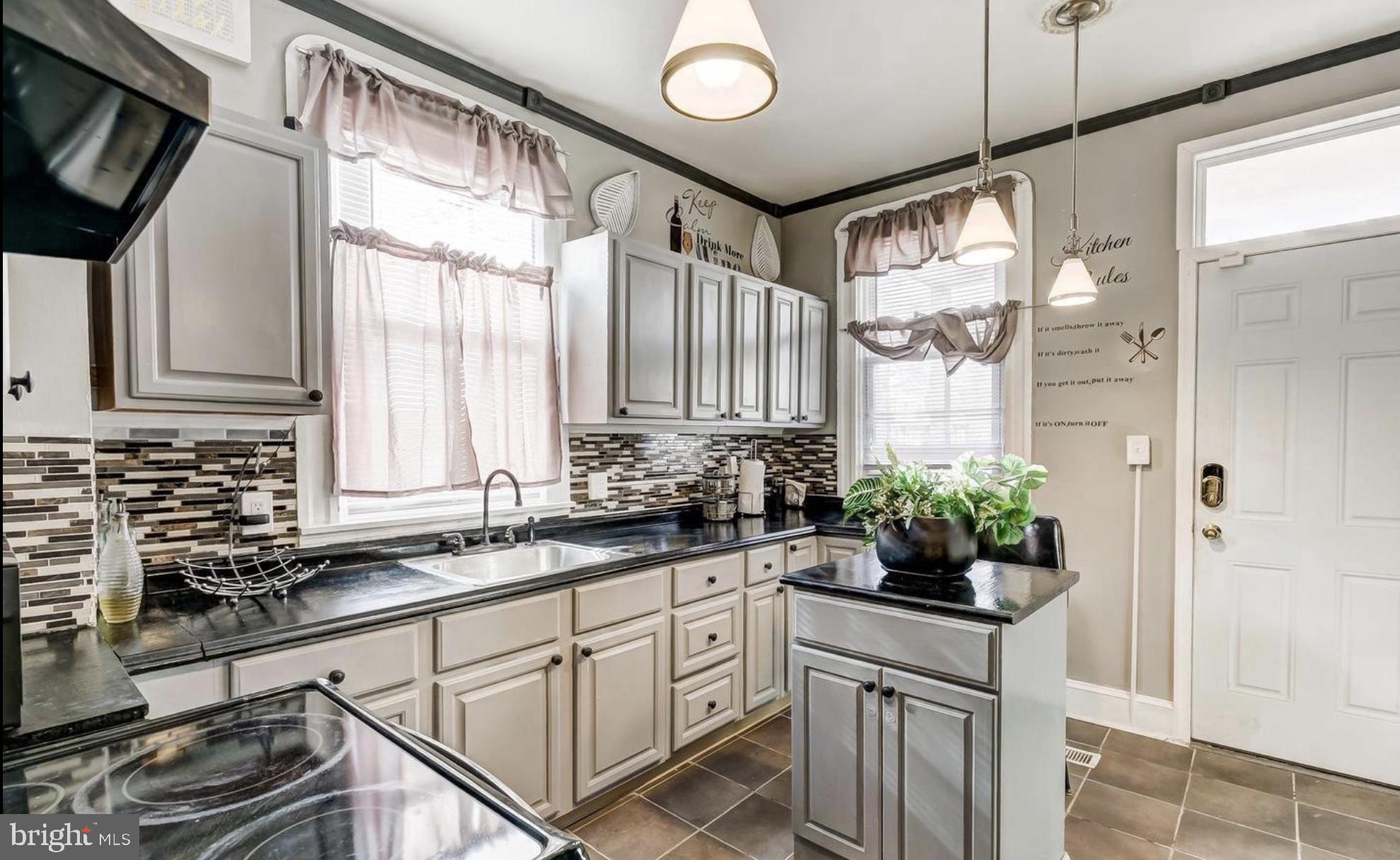 WEST FOREST PARK - Residential