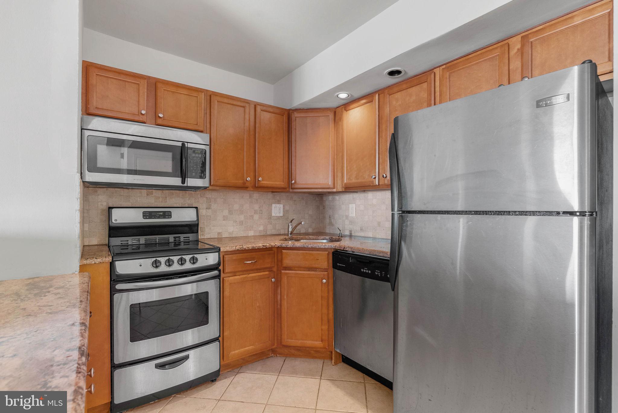 SOCIETY HILL - Residential