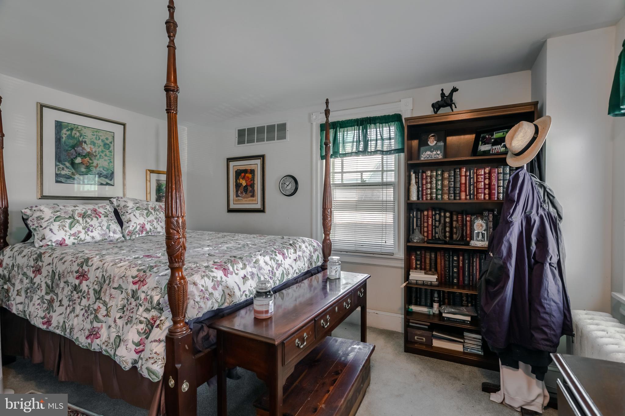 OAKMONT - Residential