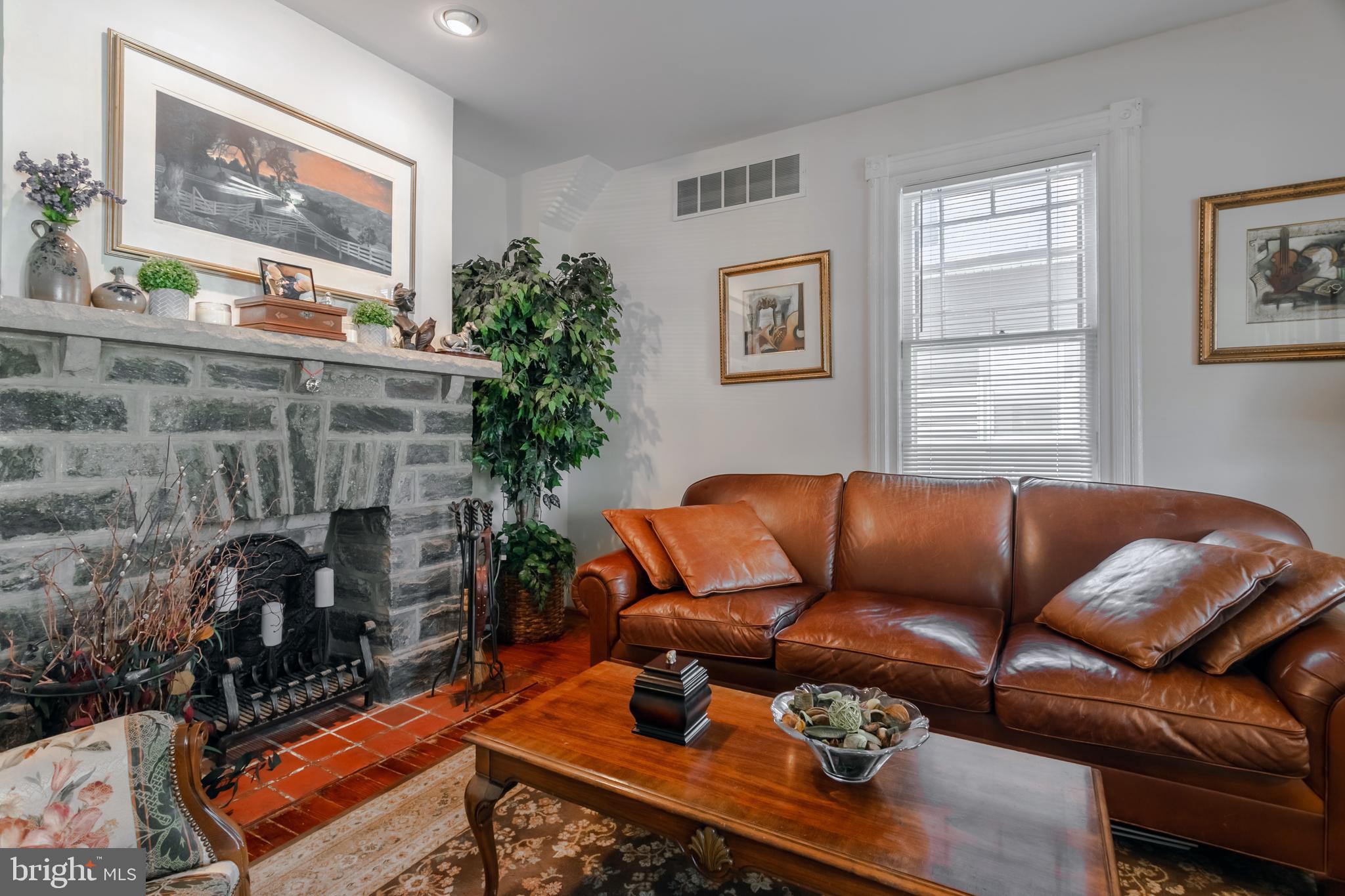 OAKMONT - Residential