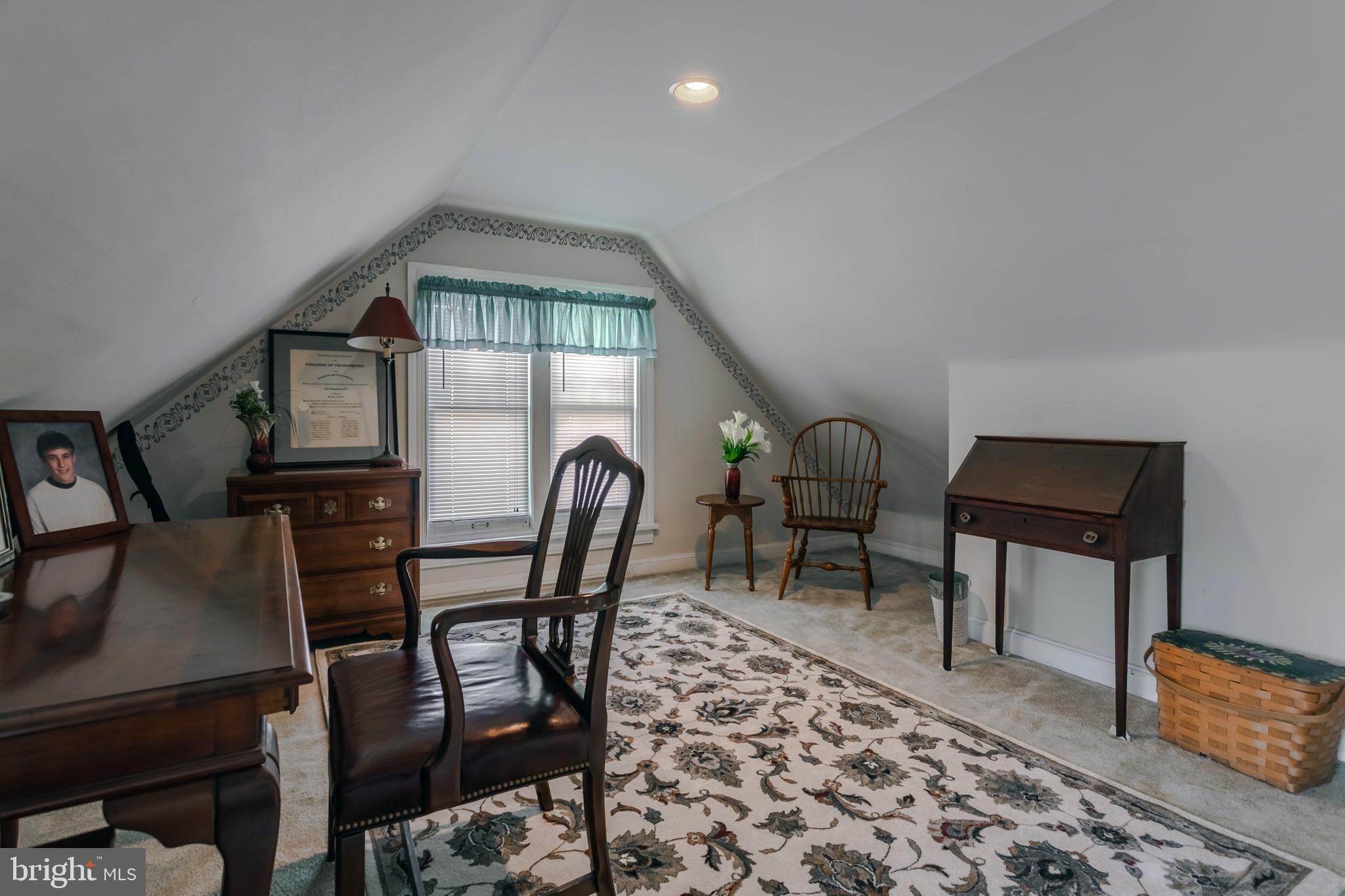 OAKMONT - Residential