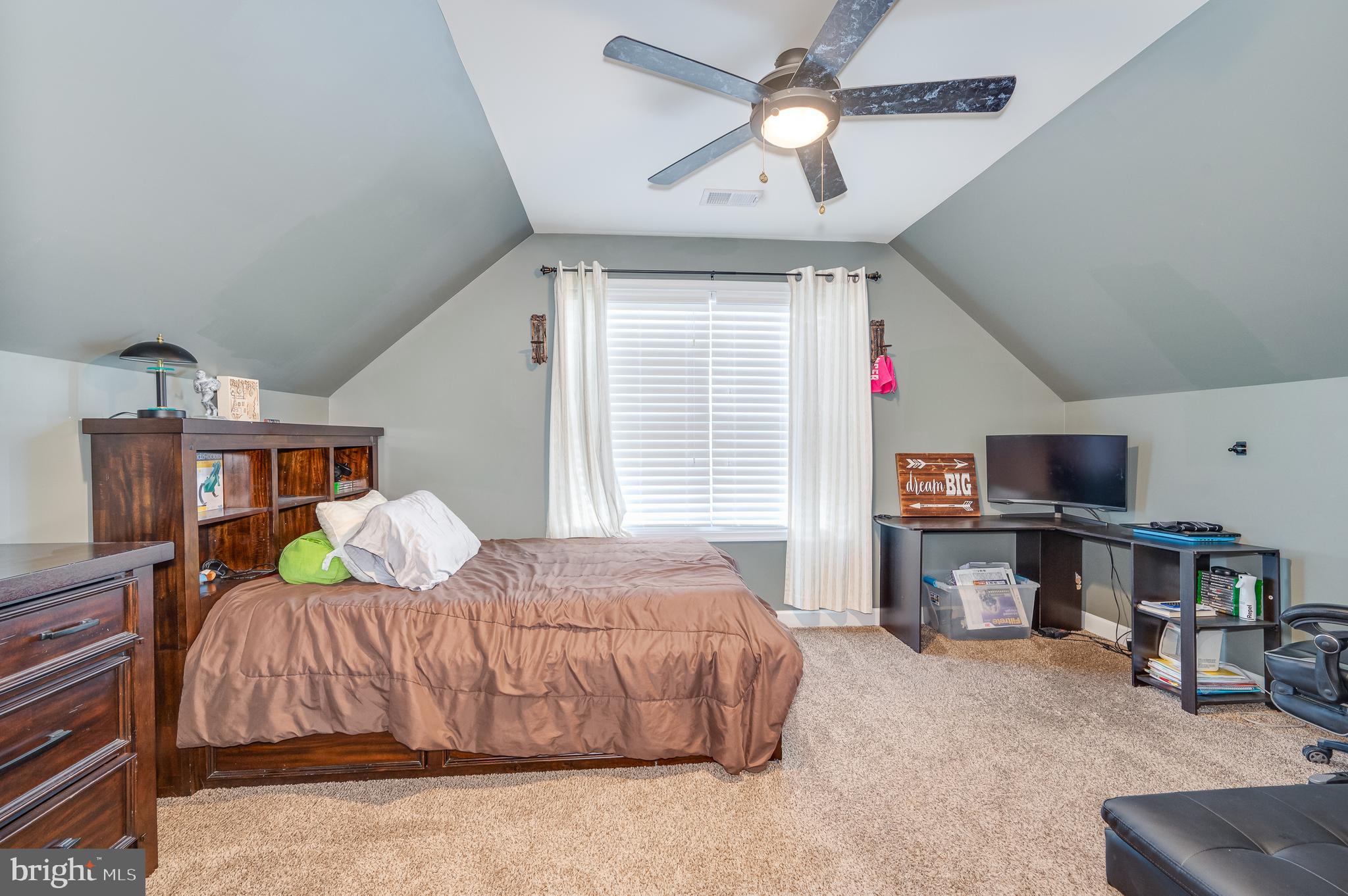 NORTH RIDGE - Residential