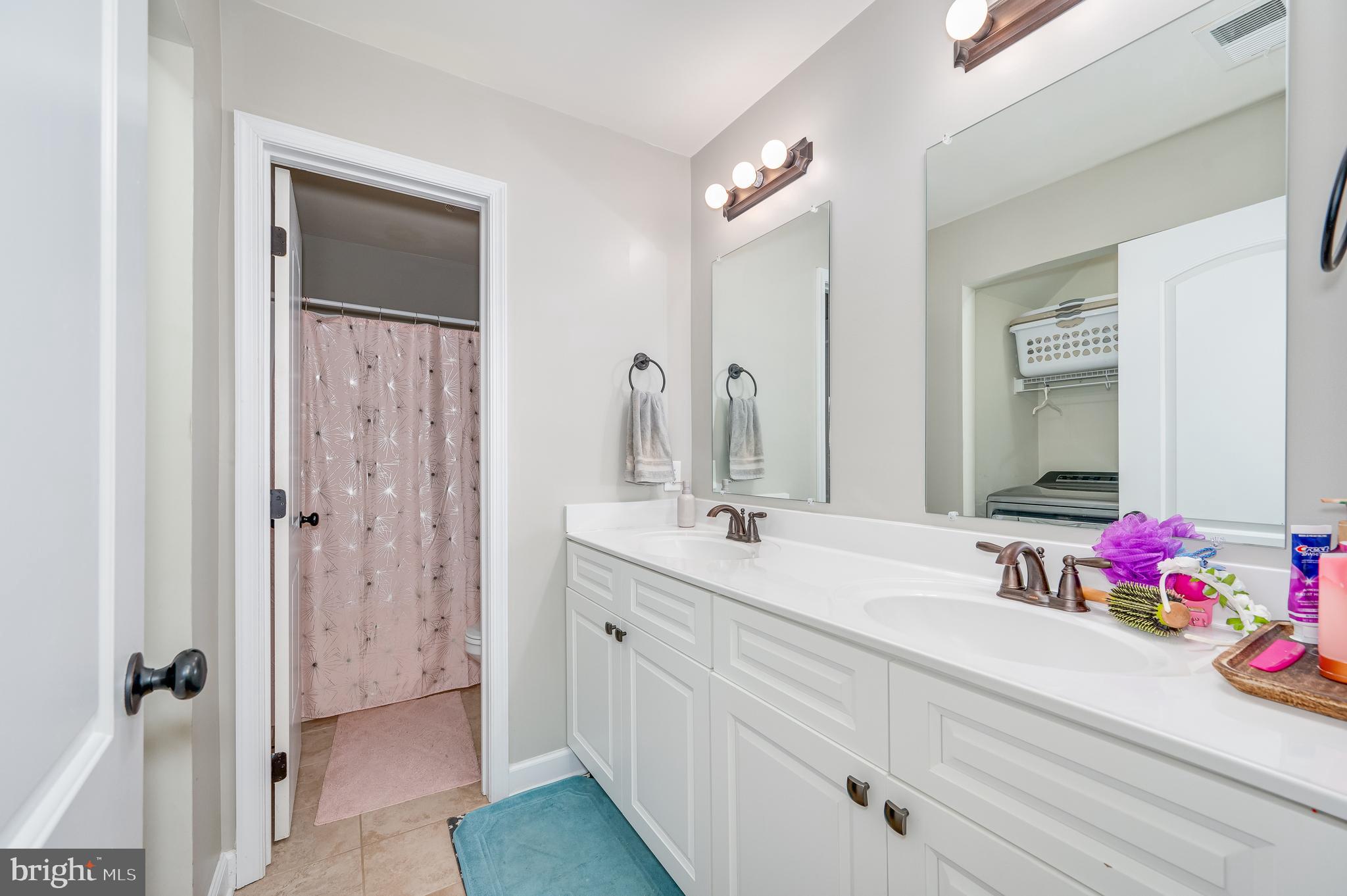 NORTH RIDGE - Residential