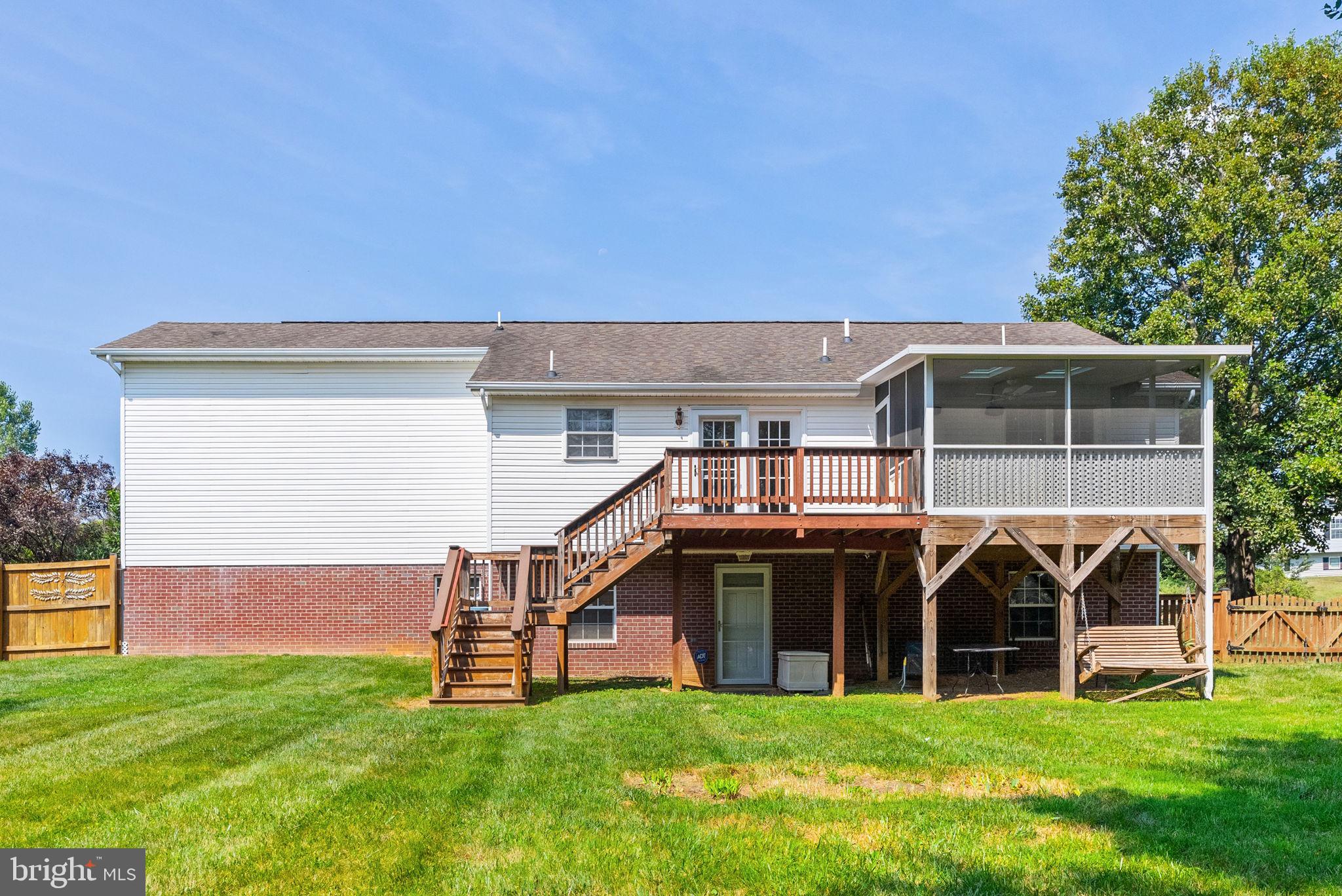 BRIAR RUN - Residential