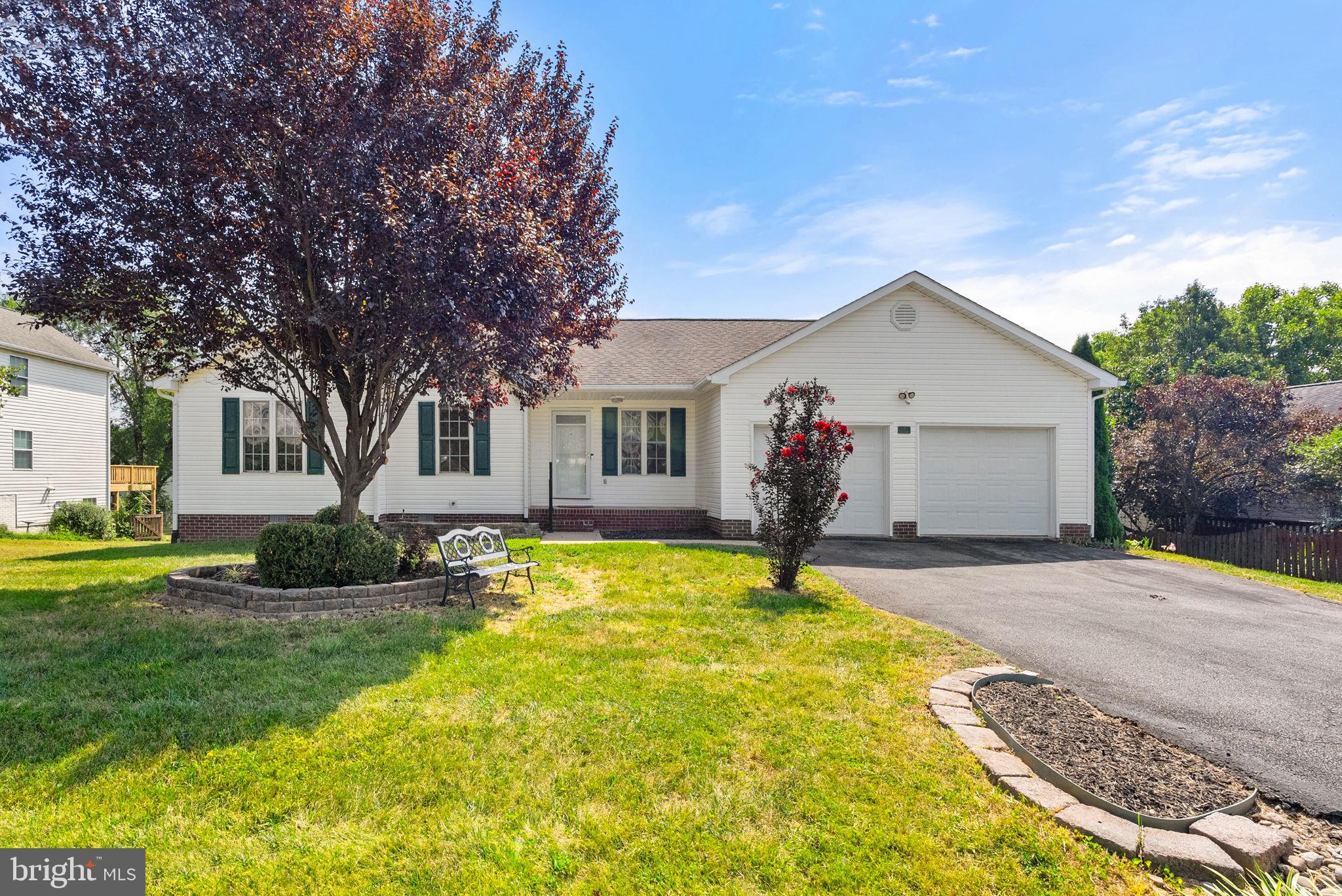 BRIAR RUN - Residential