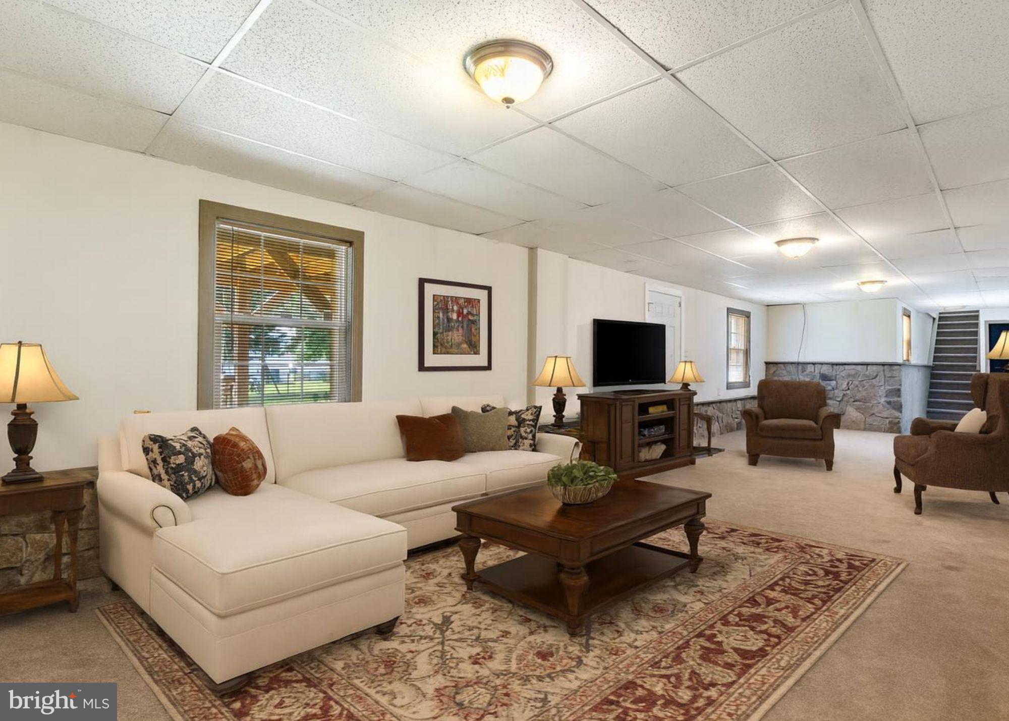 BRIAR RUN - Residential