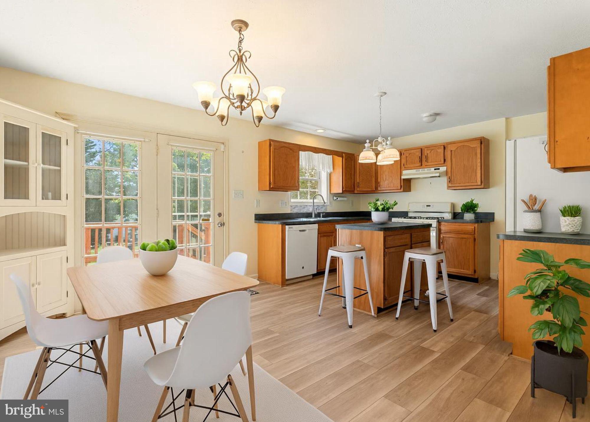 BRIAR RUN - Residential