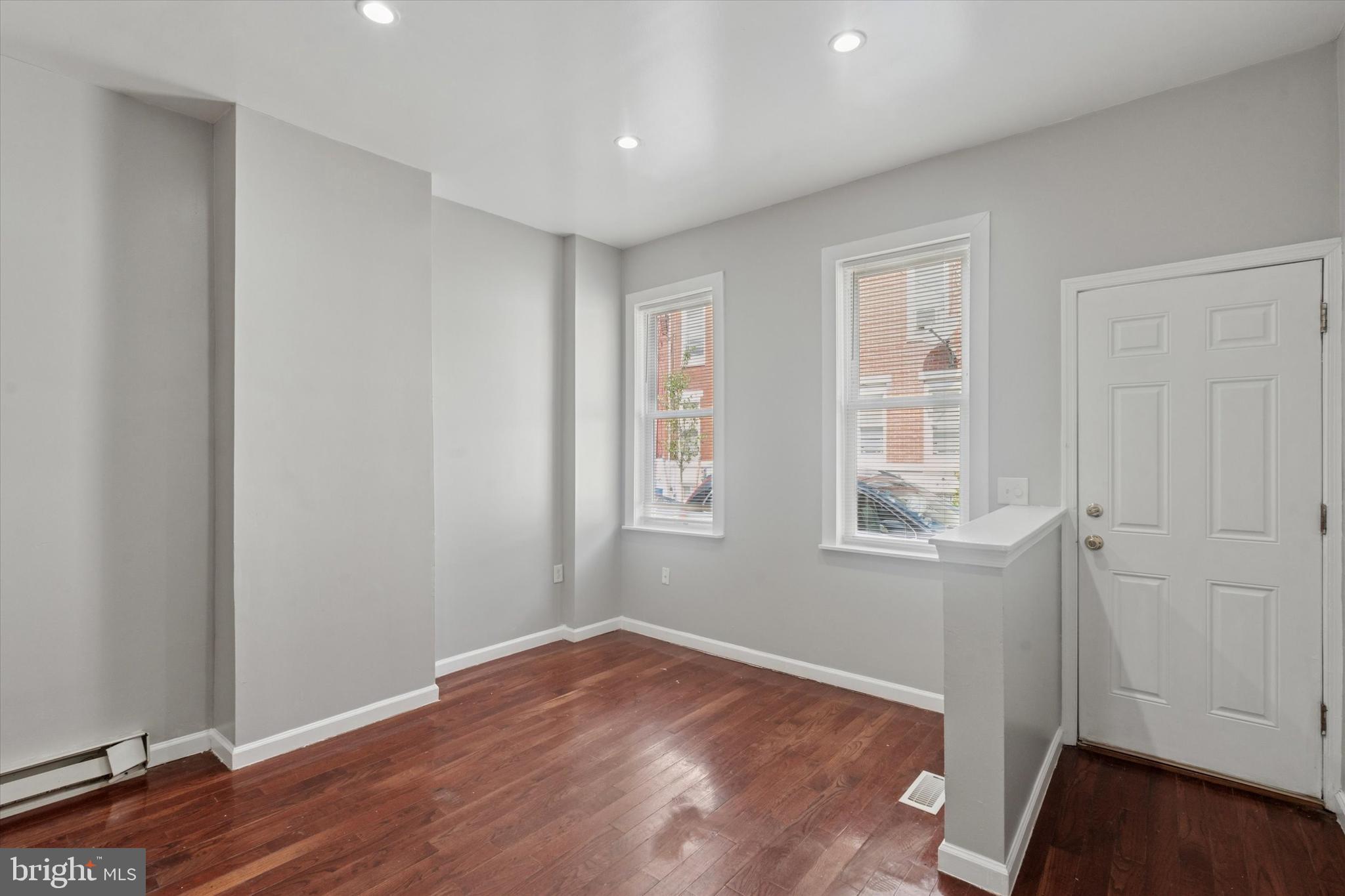 POINT BREEZE - Residential