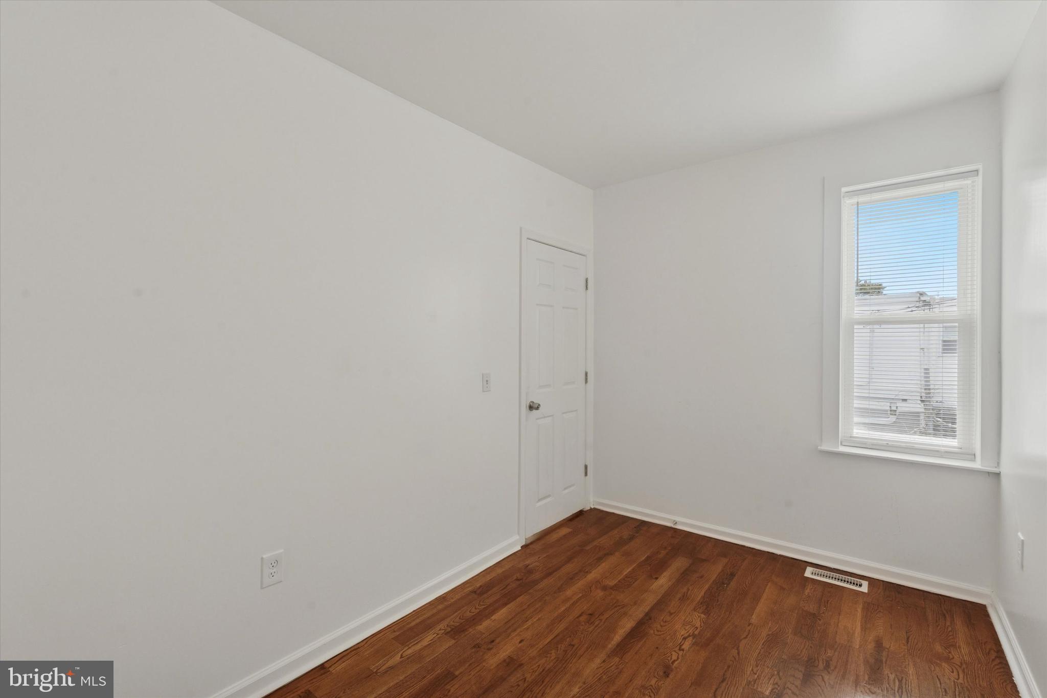 POINT BREEZE - Residential