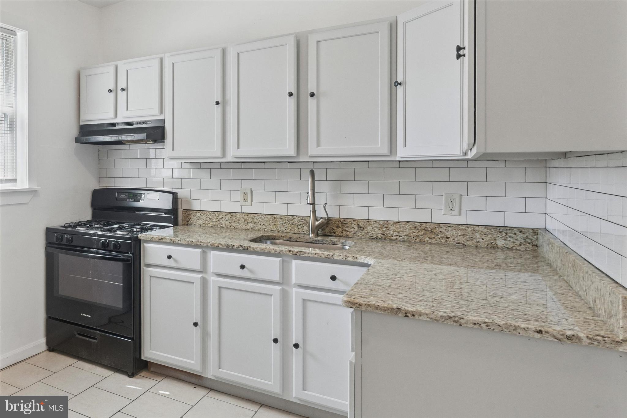 POINT BREEZE - Residential