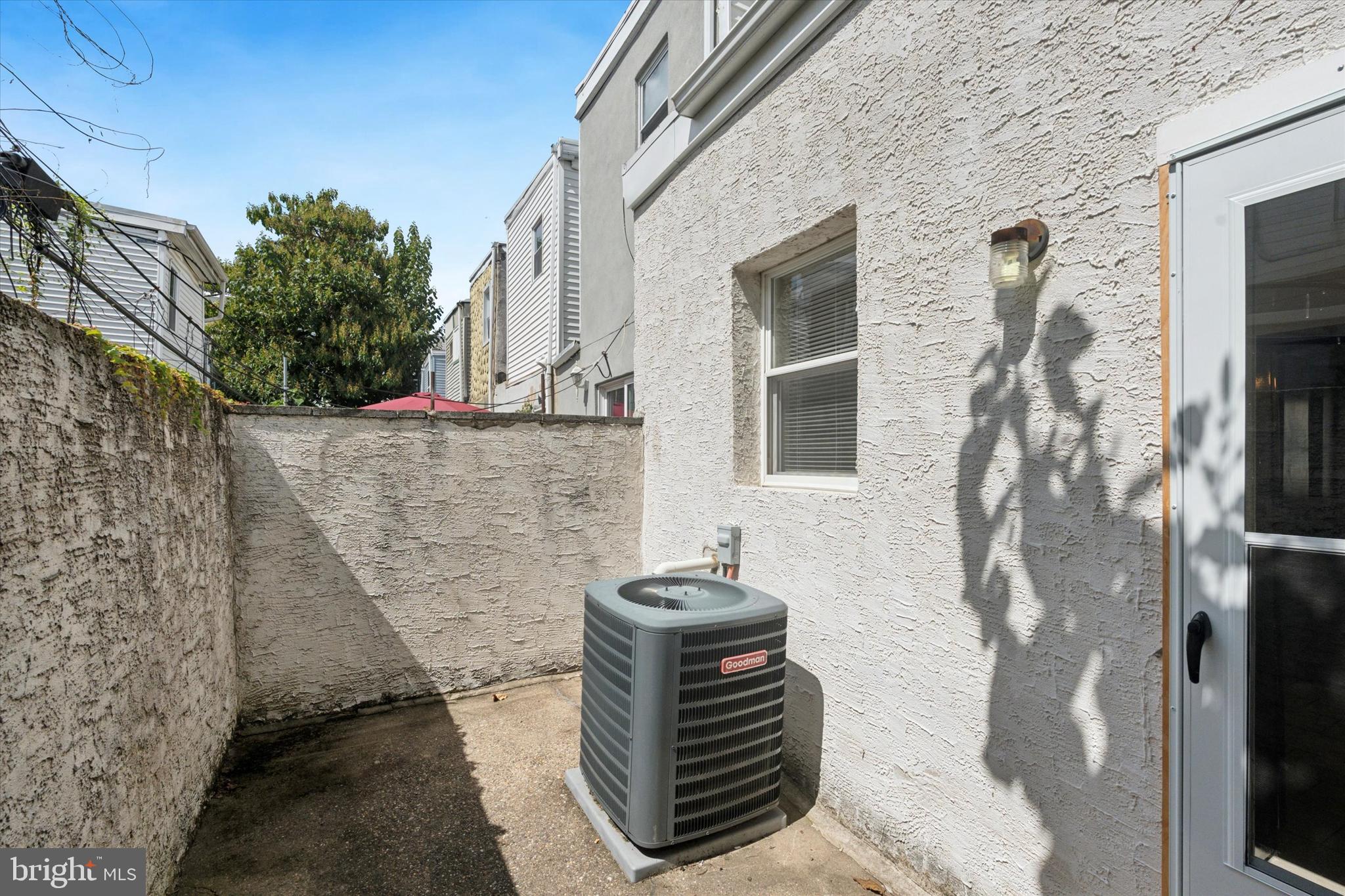 POINT BREEZE - Residential