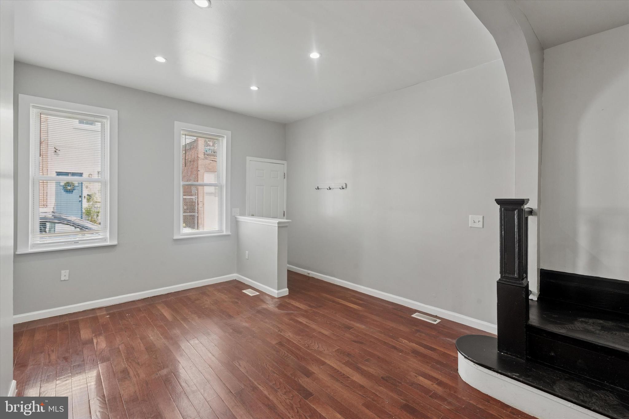 POINT BREEZE - Residential