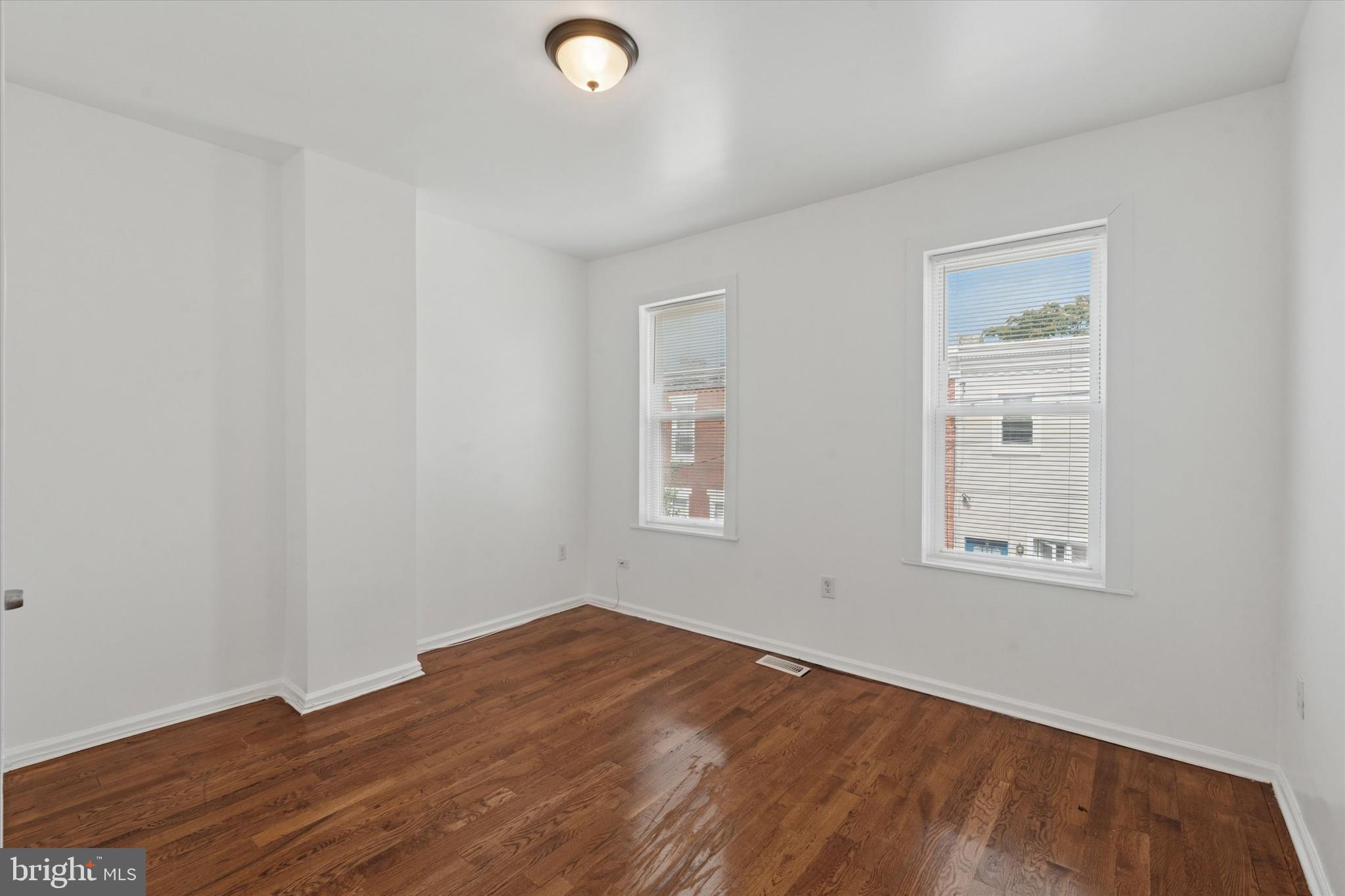 POINT BREEZE - Residential