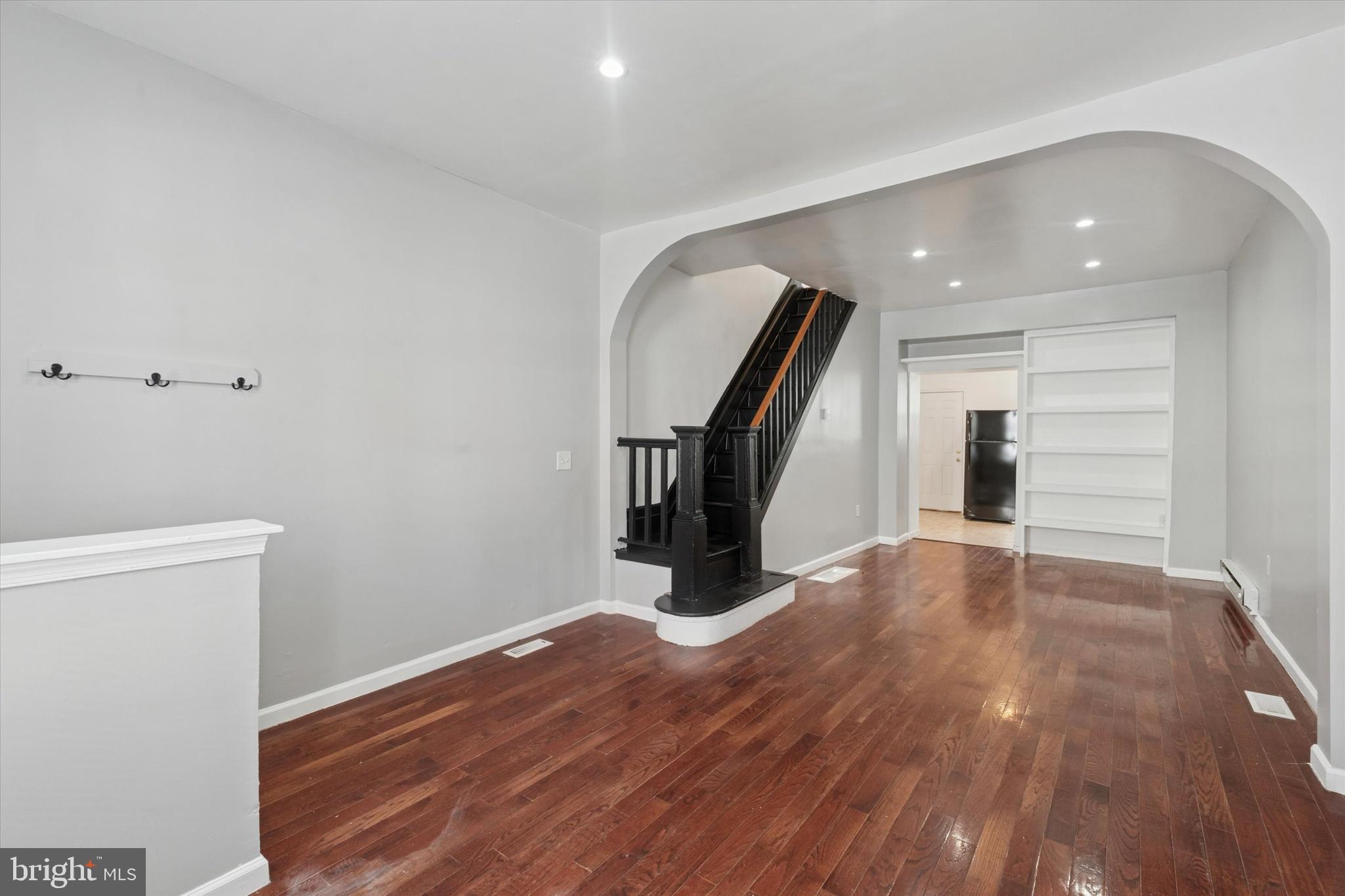 POINT BREEZE - Residential