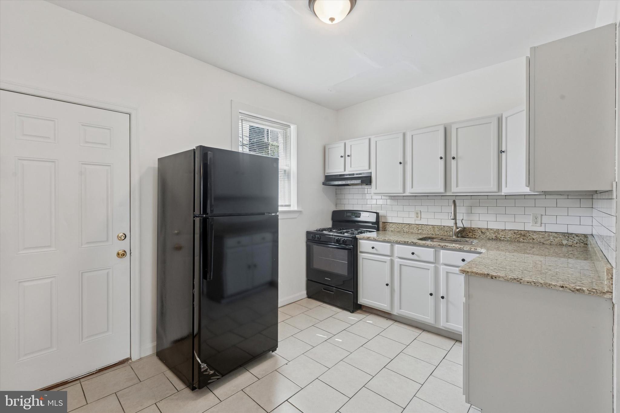 POINT BREEZE - Residential