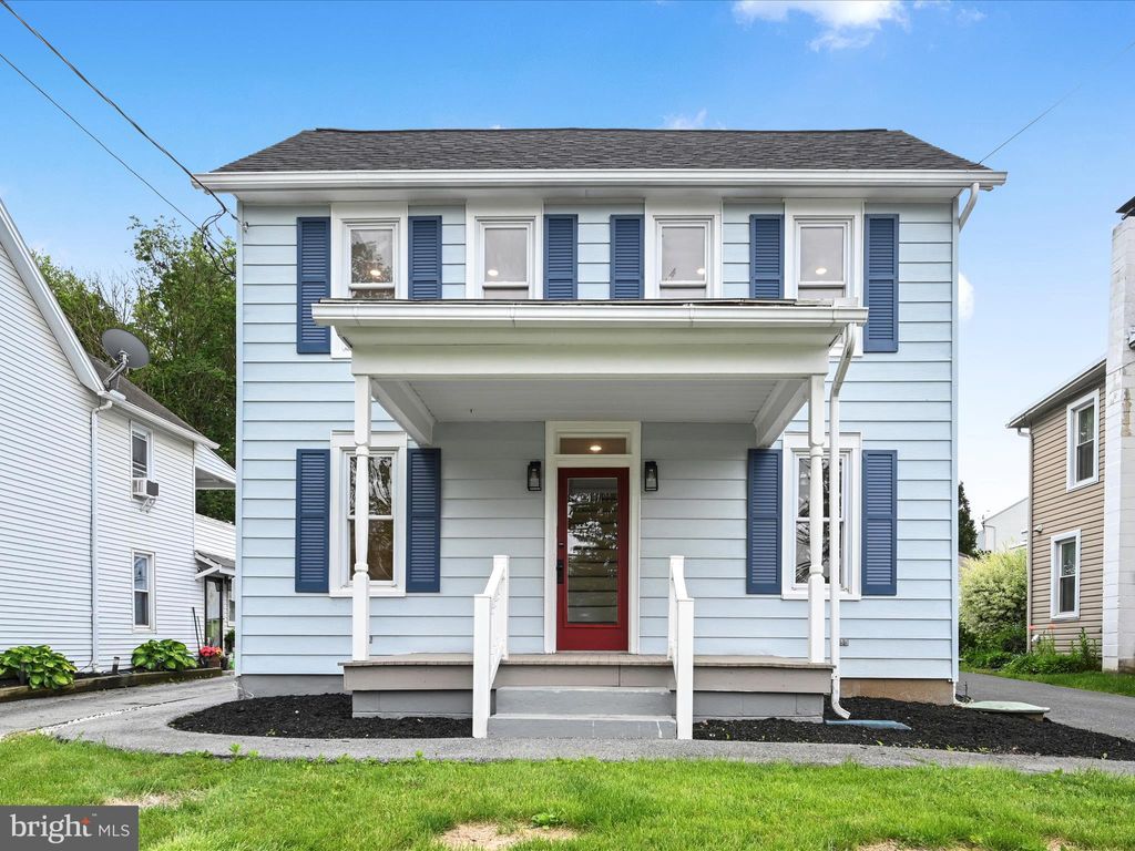 Photo of 132 S State Street, BROWNSTOWN, PA 17508 (MLS # PALA2068988)