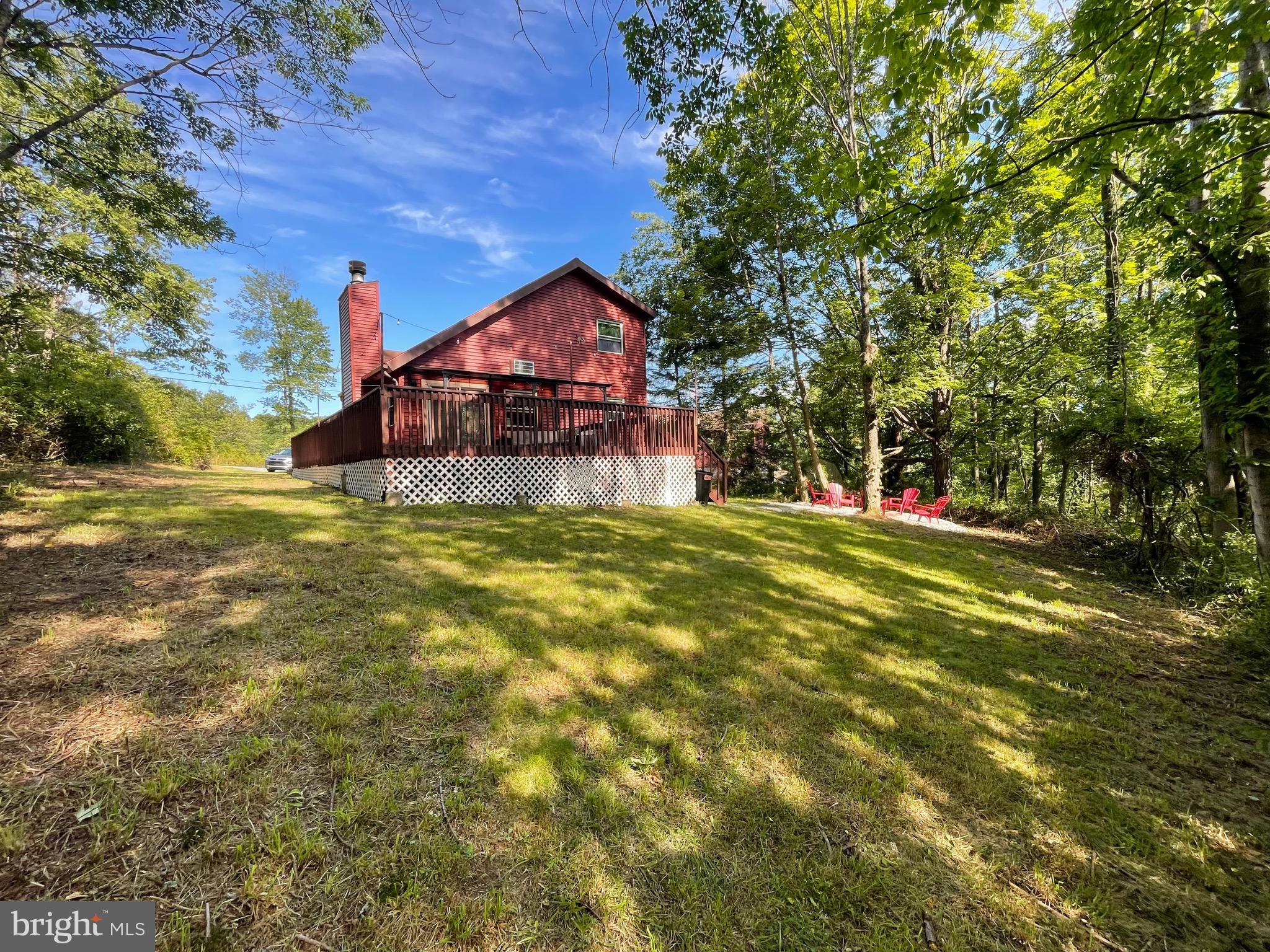 11 MEADOWVIEW DRIVE