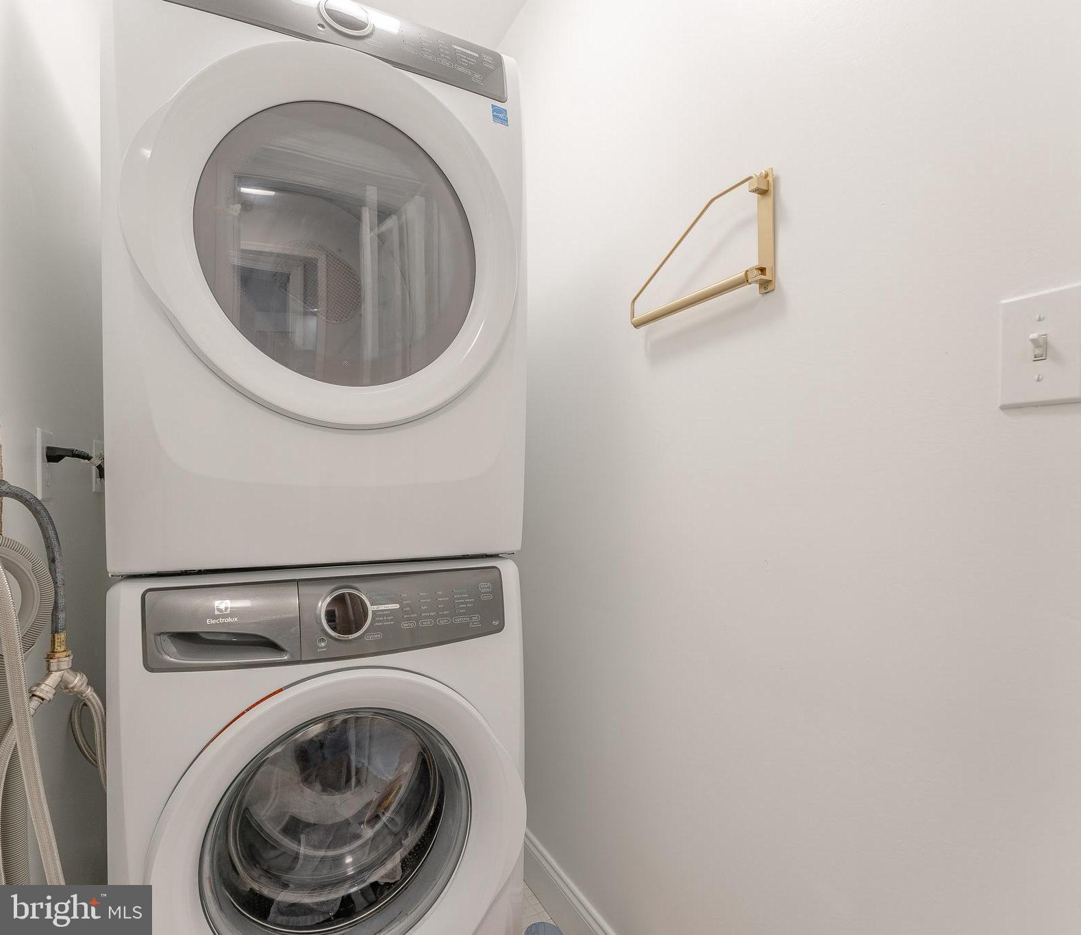 RUNNYMEADE FARMS - Residential