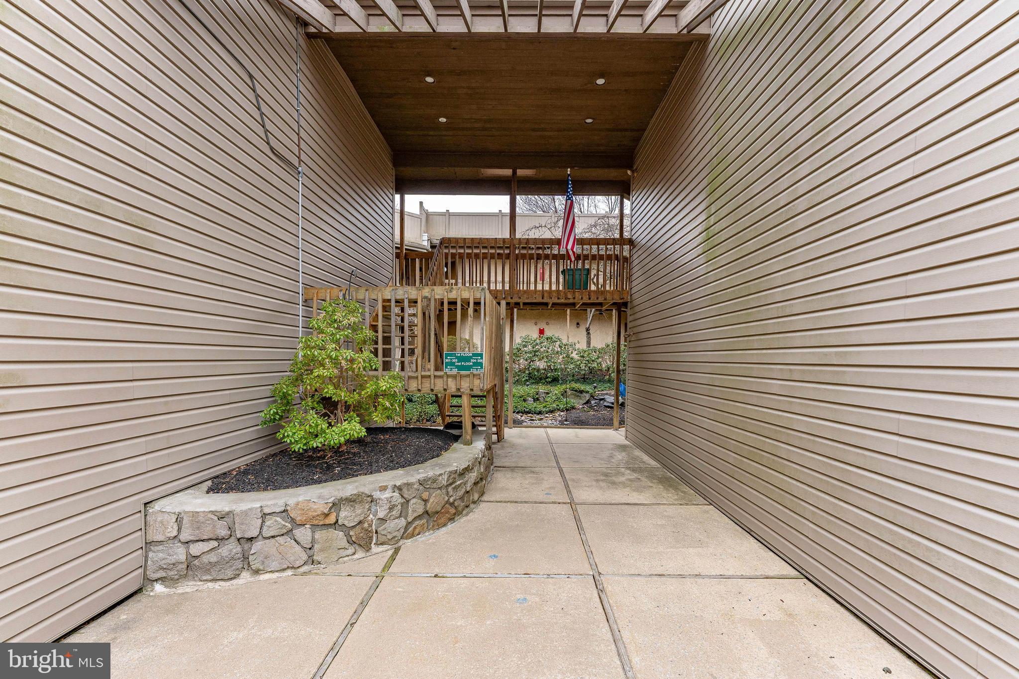 RUNNYMEADE FARMS - Residential