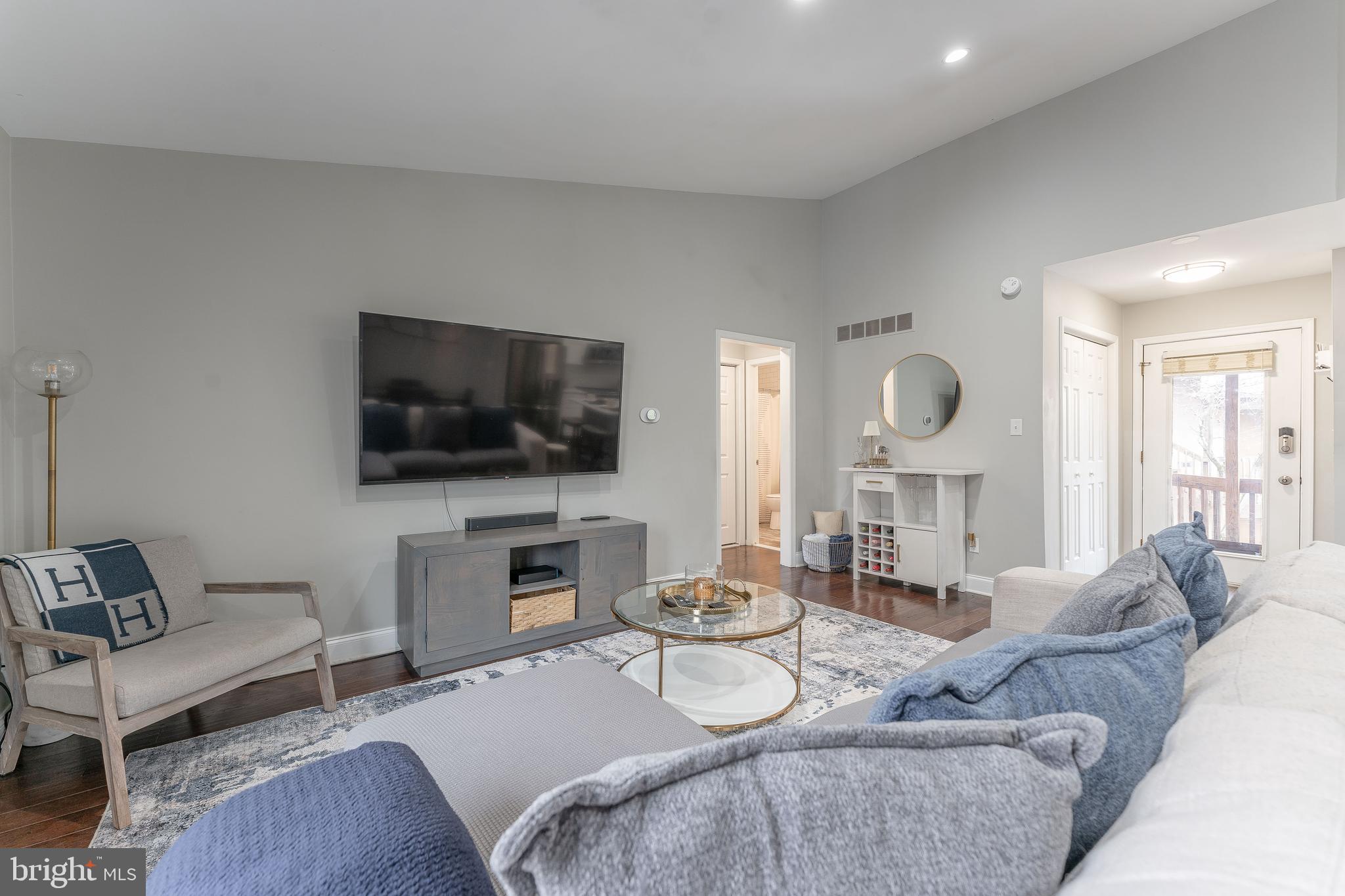 RUNNYMEADE FARMS - Residential