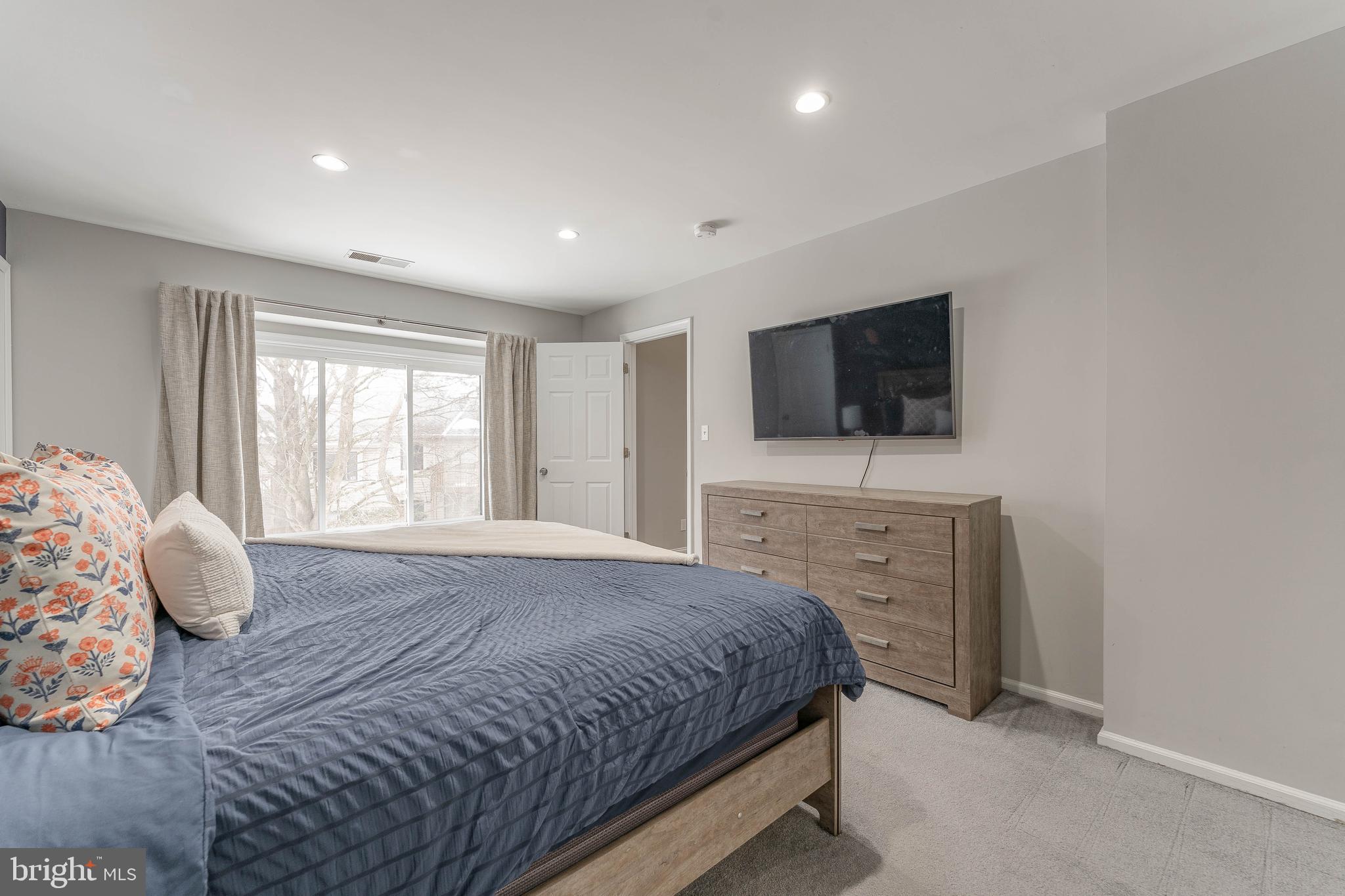 RUNNYMEADE FARMS - Residential