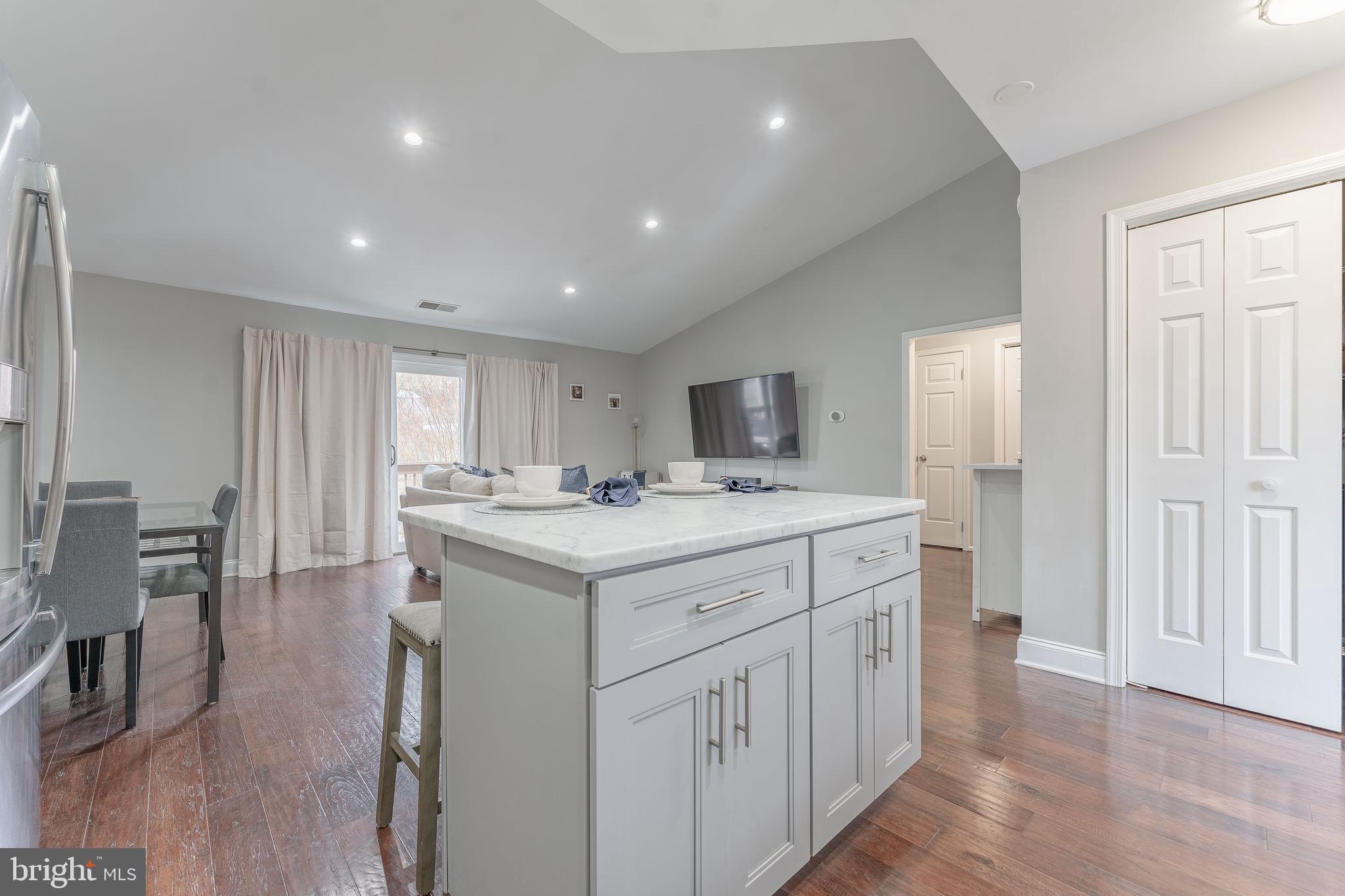 RUNNYMEADE FARMS - Residential