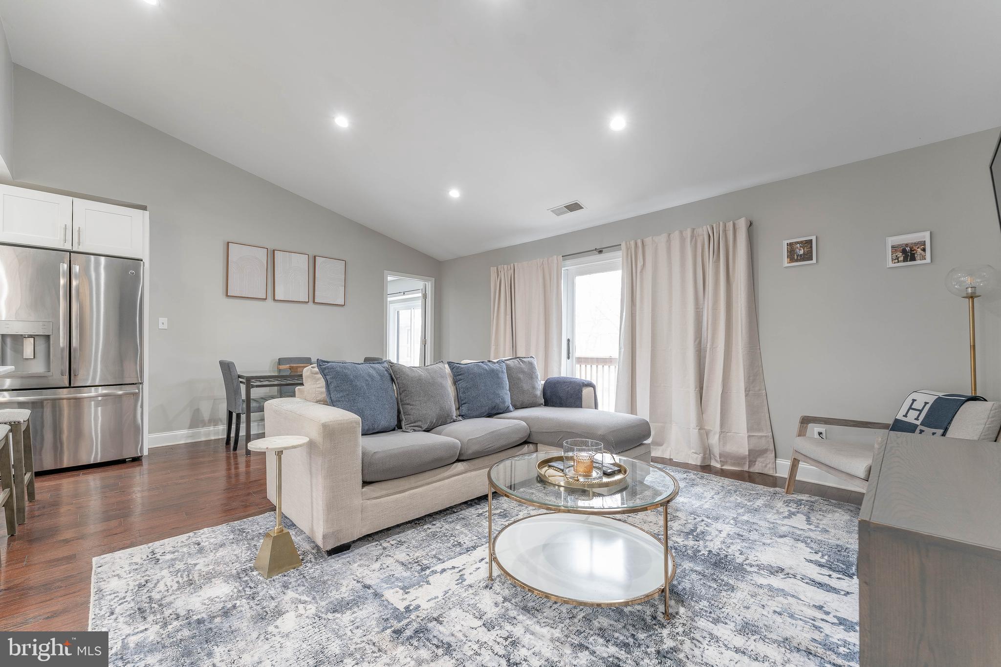 RUNNYMEADE FARMS - Residential