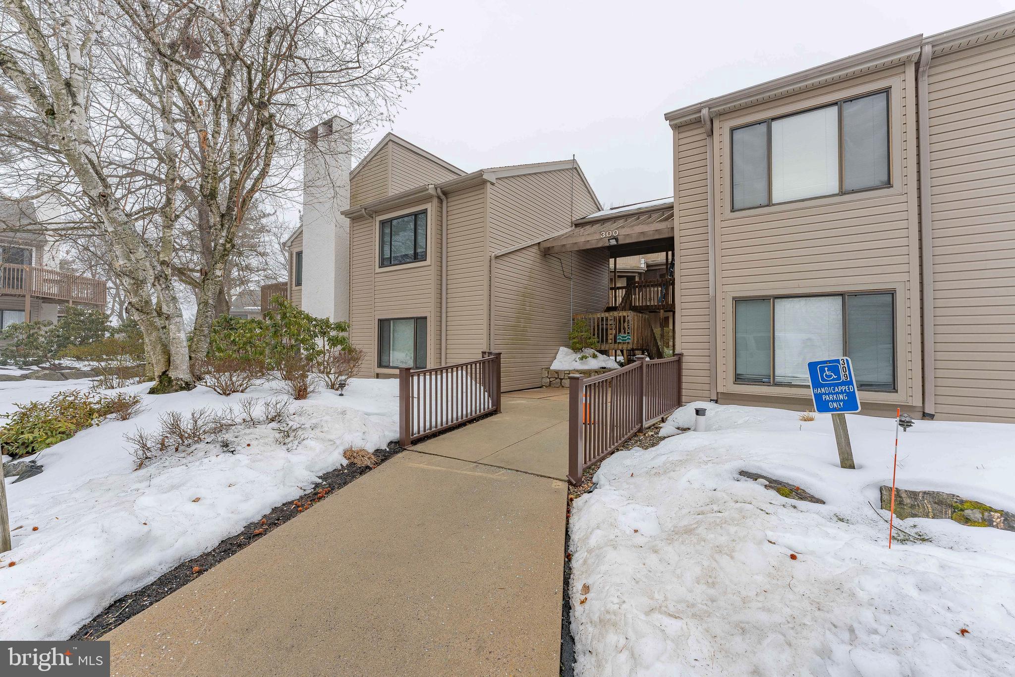 RUNNYMEADE FARMS - Residential