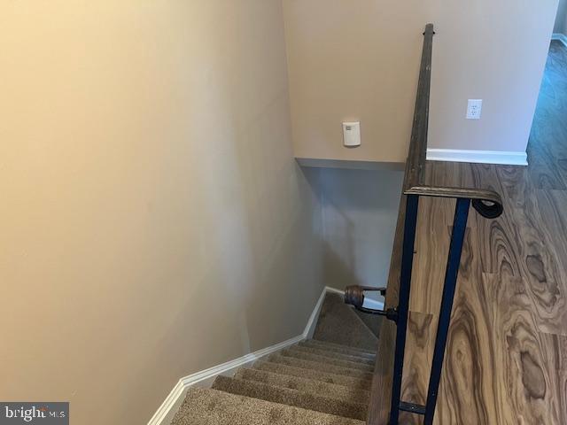 WINDING BROOK - Residential Lease