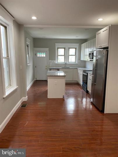 2831 ARAMINGO AVENUE